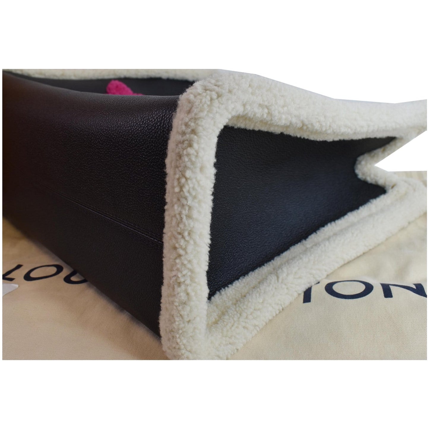 Louis Vuitton Teddy Onthego GM Calfskin Monogram Shoulder Bag Black