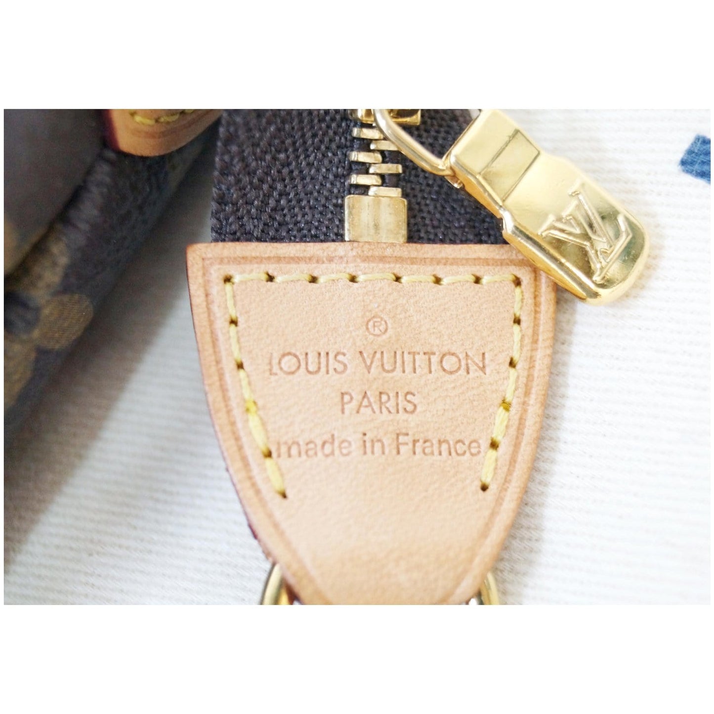 LOUIS VUITTON Pochette Eva Monogram Canvas Clutch Crossbody Bag Brown