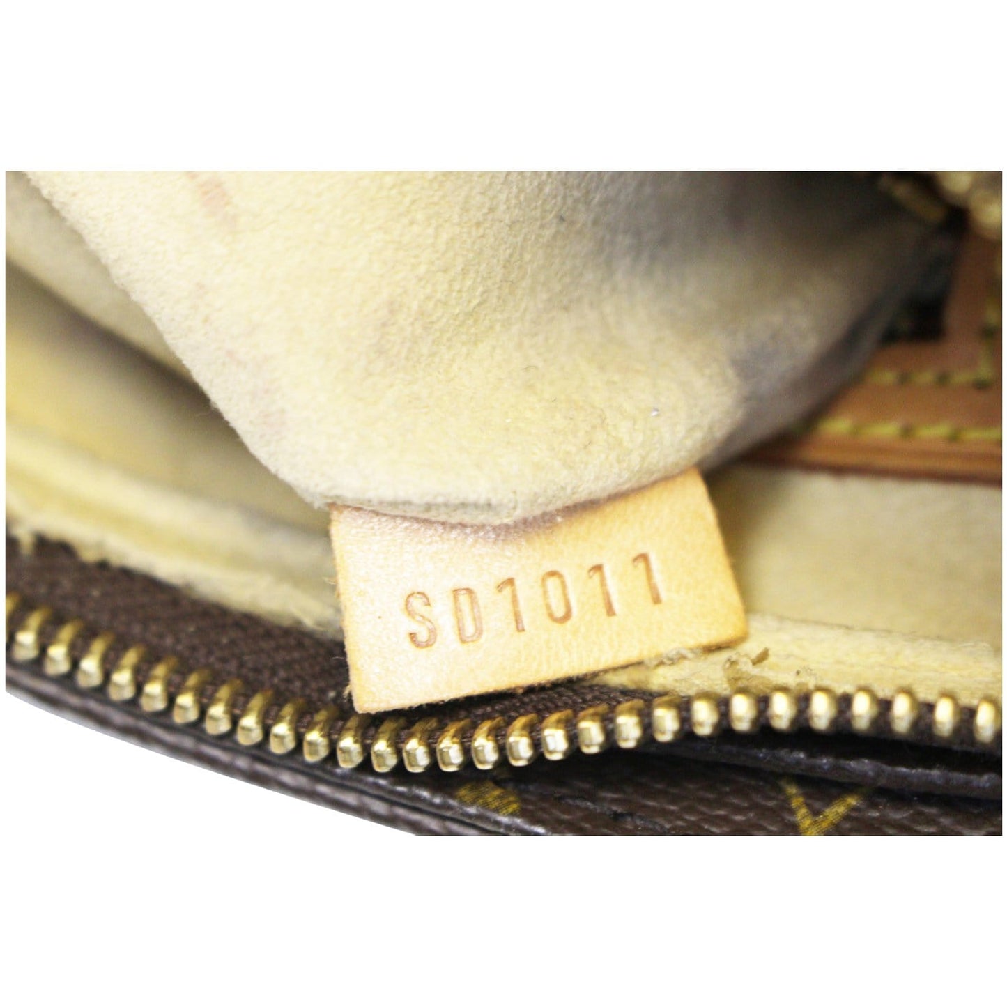 LOUIS VUITTON Looping MM Monogram Canvas Shoulder Bag Brown