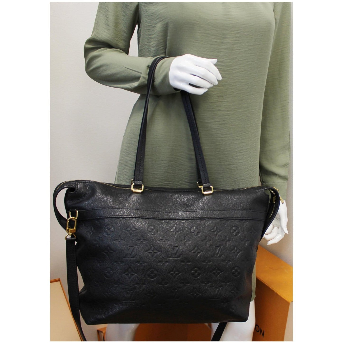 LOUIS VUITTON Boetie Monogram Empreinte Shoulder Bag Noir