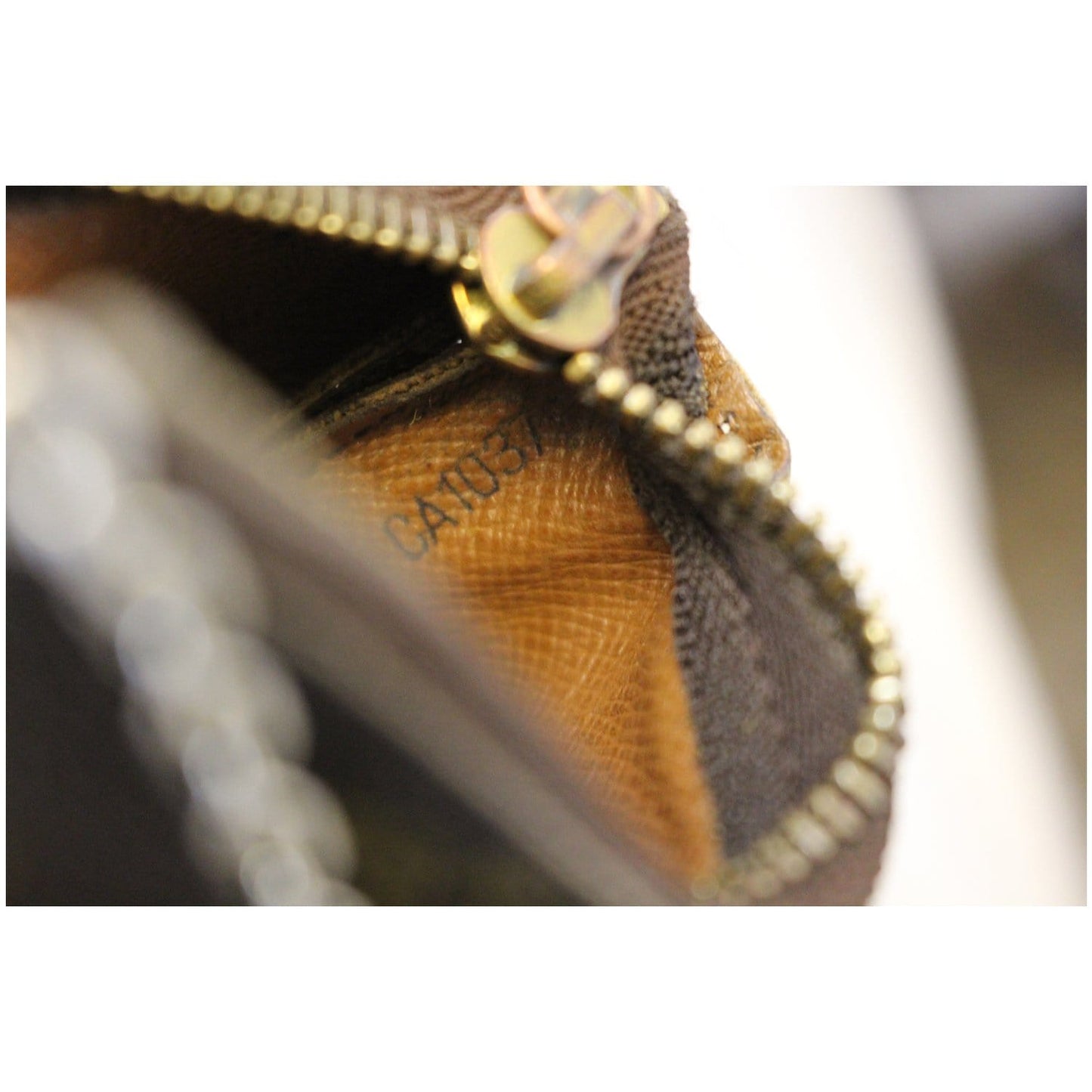 LOUIS VUITTON Monogram Canvas Pochette Key Cles Coin Case
