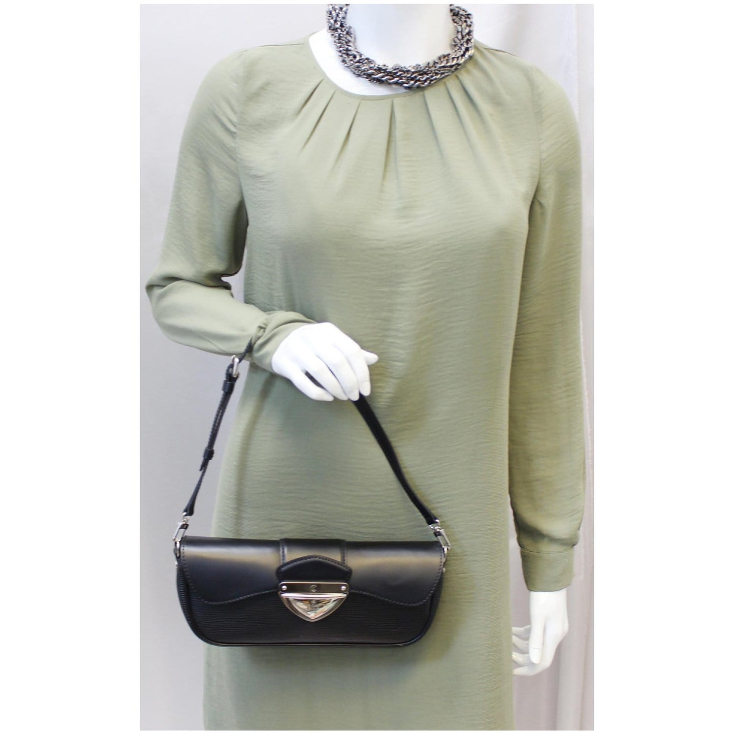 LOUIS VUITTON Montaigne Epi Leather Clutch Bag Black
