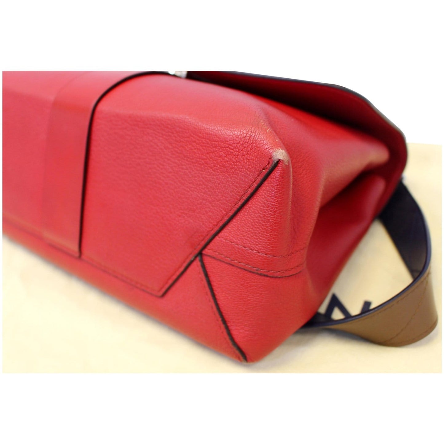 LOUIS VUITTON Very One Handle Monogram Leather Shoulder Bag Rubis - 20% OFF