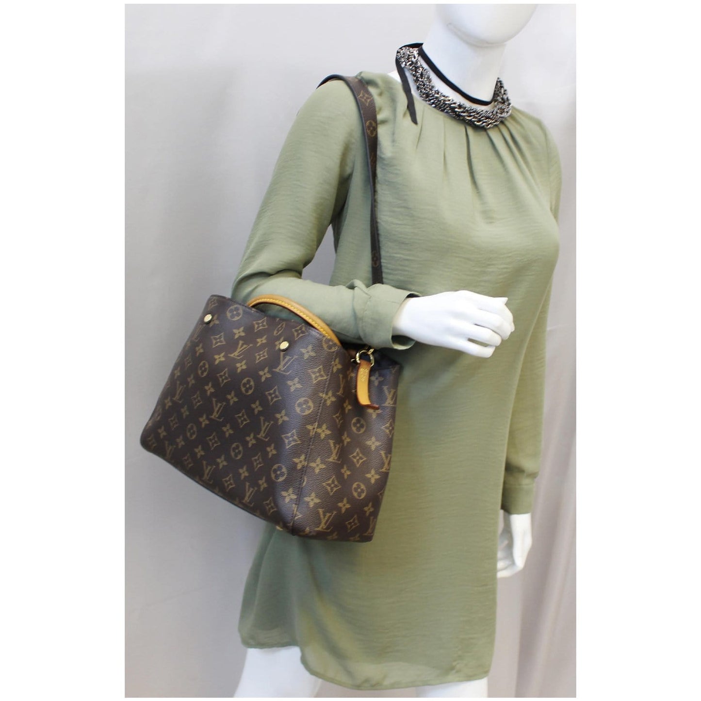 LOUIS VUITTON Montaigne MM Monogram Canvas Shoulder Bag Brown