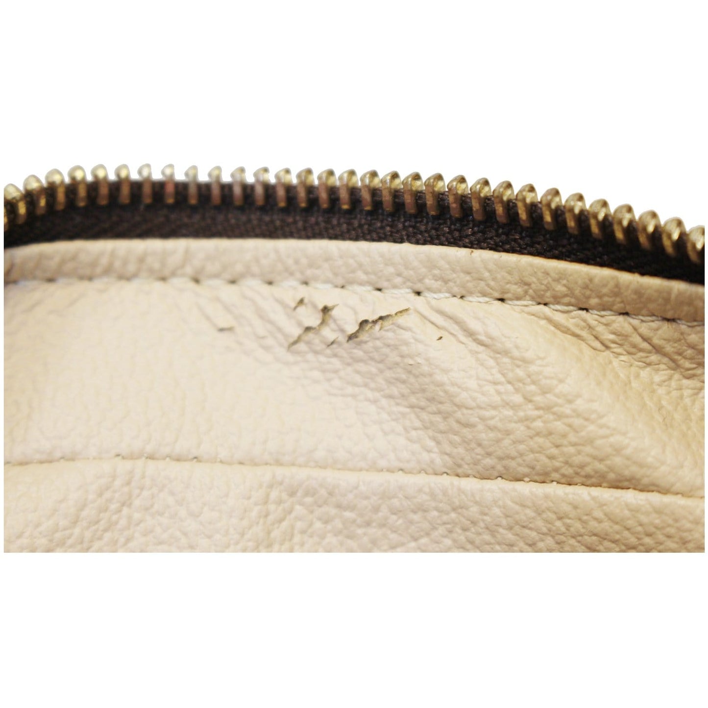 LOUIS VUITTON Trousse Toilette 23 Monogram Canvas Cosmetic Pouch