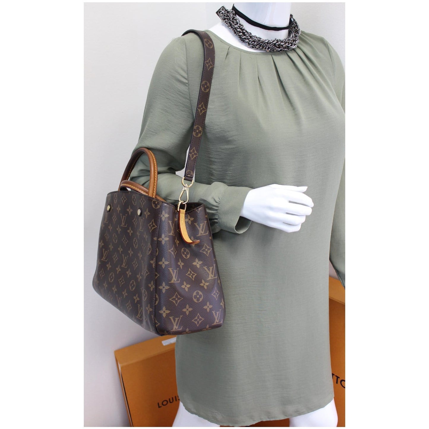 LOUIS VUITTON Montaigne MM Monogram Canvas Shoulder Bag Brown