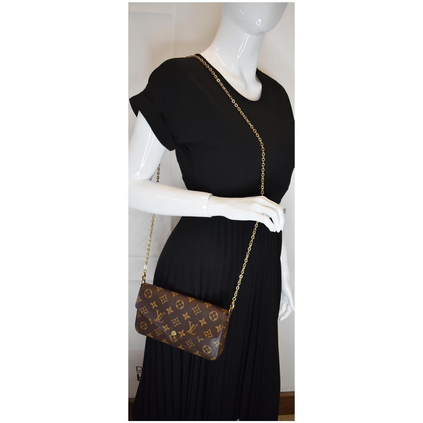 LOUIS VUITTON Pochette Felicie Monogram Canvas Crossbody Bag Brown