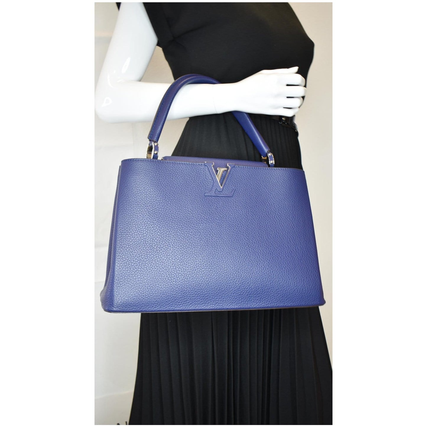 LOUIS VUITTON Capucines MM Taurillon Leather Satchel Bag Blue