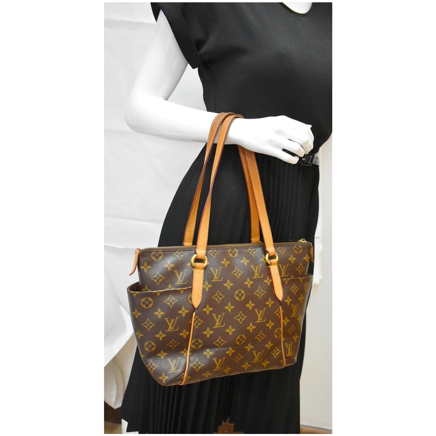 LOUIS VUITTON Totally PM Monogram Canvas Shoulder Bag Brown