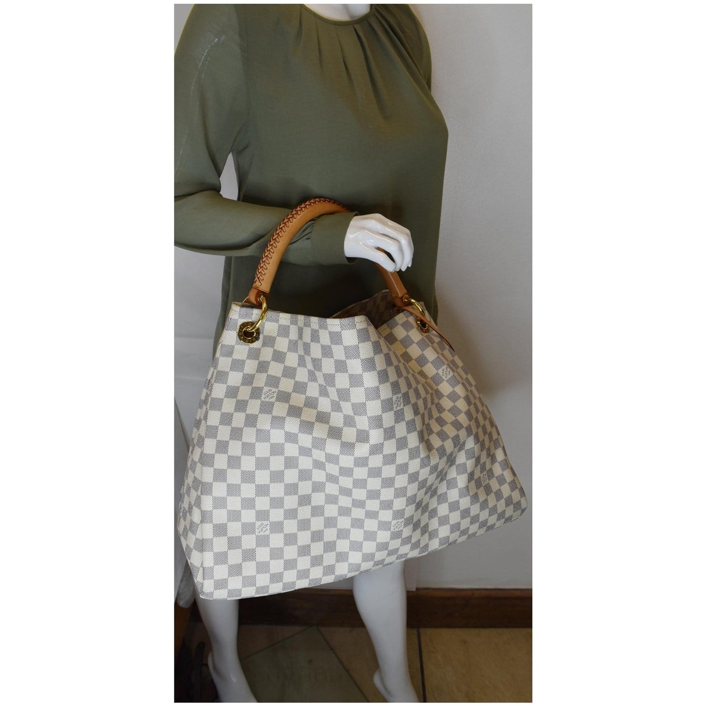 LOUIS VUITTON Artsy GM Damier Azur Shoulder Bag White