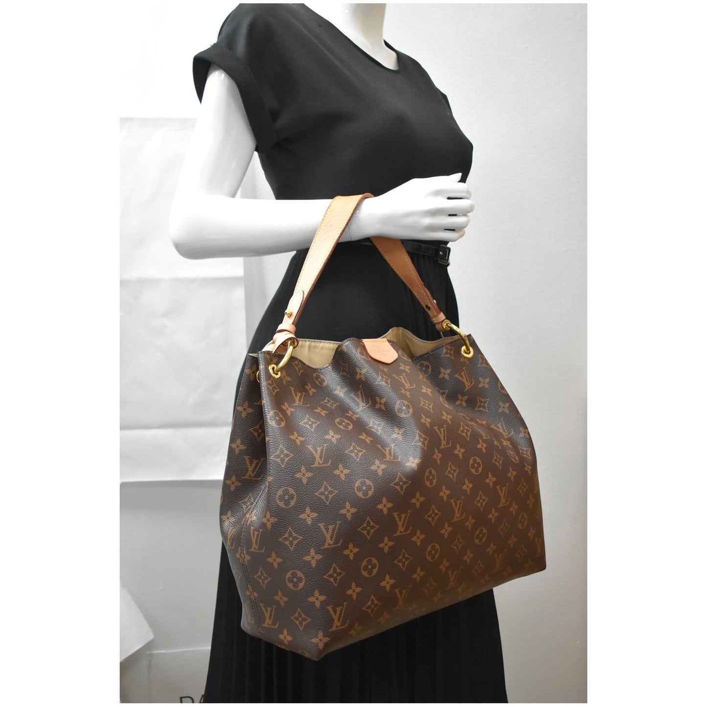 LOUIS VUITTON  Graceful MM Monogram Canvas Shoulder Bag Brown