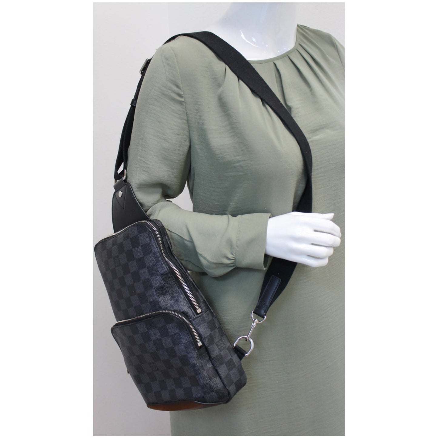 LOUIS VUITTON Avenue Sling Damier Graphite Crossbody Bag Black