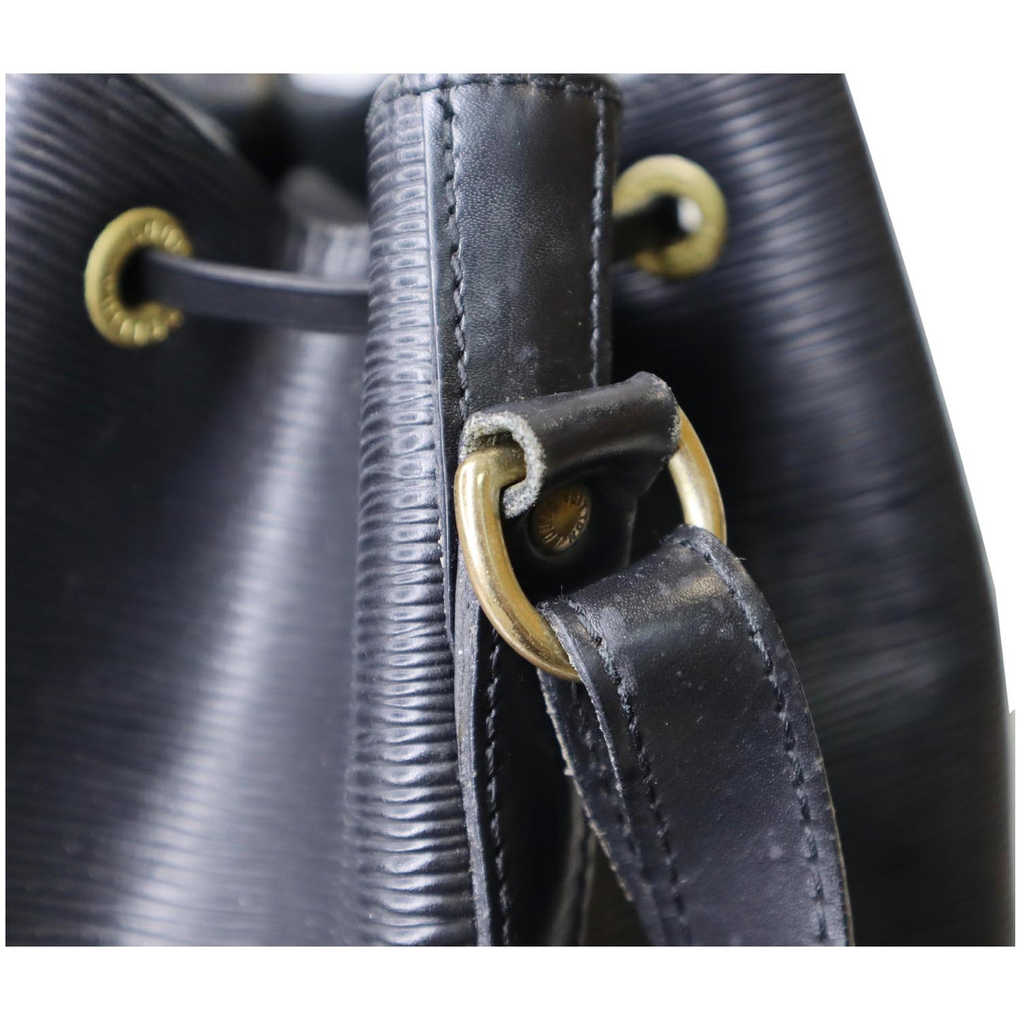 LOUIS VUITTON Petit Noe Epi Leather Shoulder Bag Black