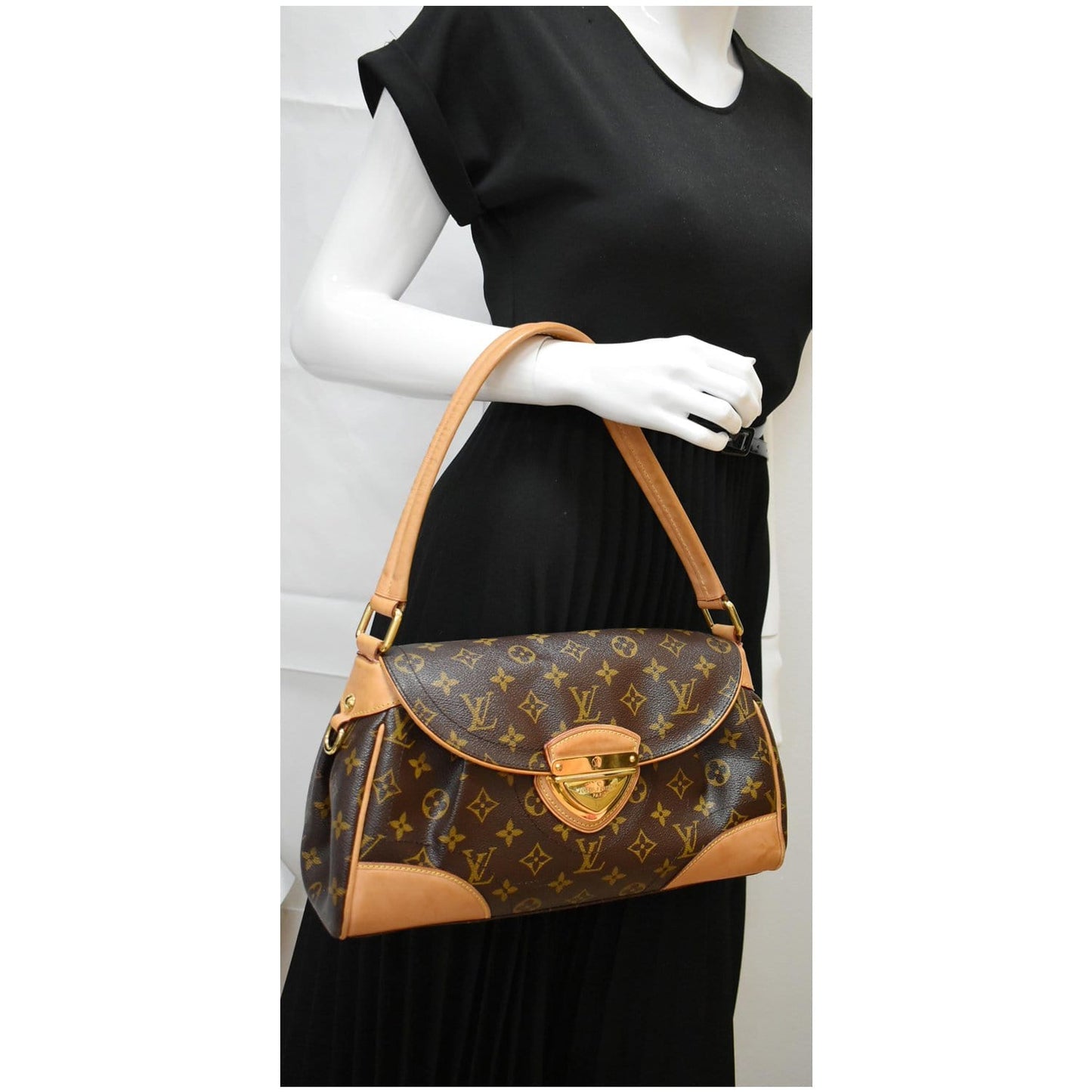 LOUIS VUITTON Beverly MM Monogram Canvas Satchel Bag Brown