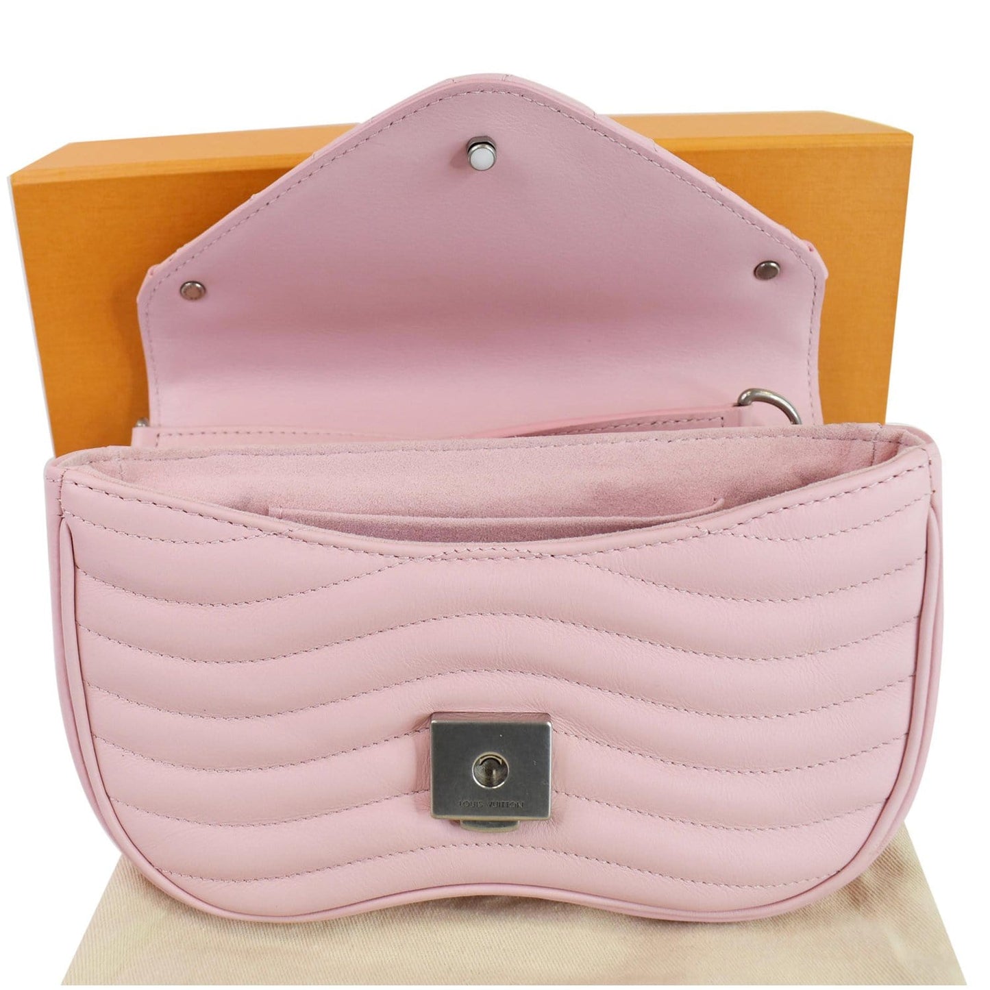 LOUIS VUITTON New Wave Chain MM Calfskin Leather Shoulder Bag Rose Pink