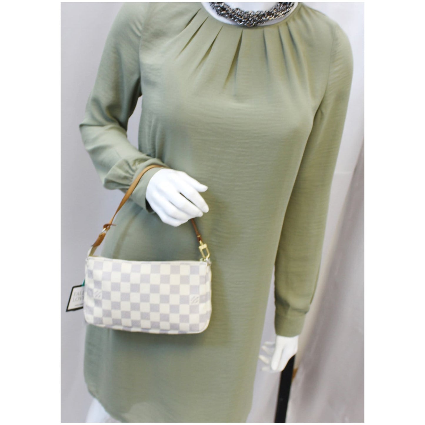 LOUIS VUITTON Pochette Accessoires Damier Azur Pouch White