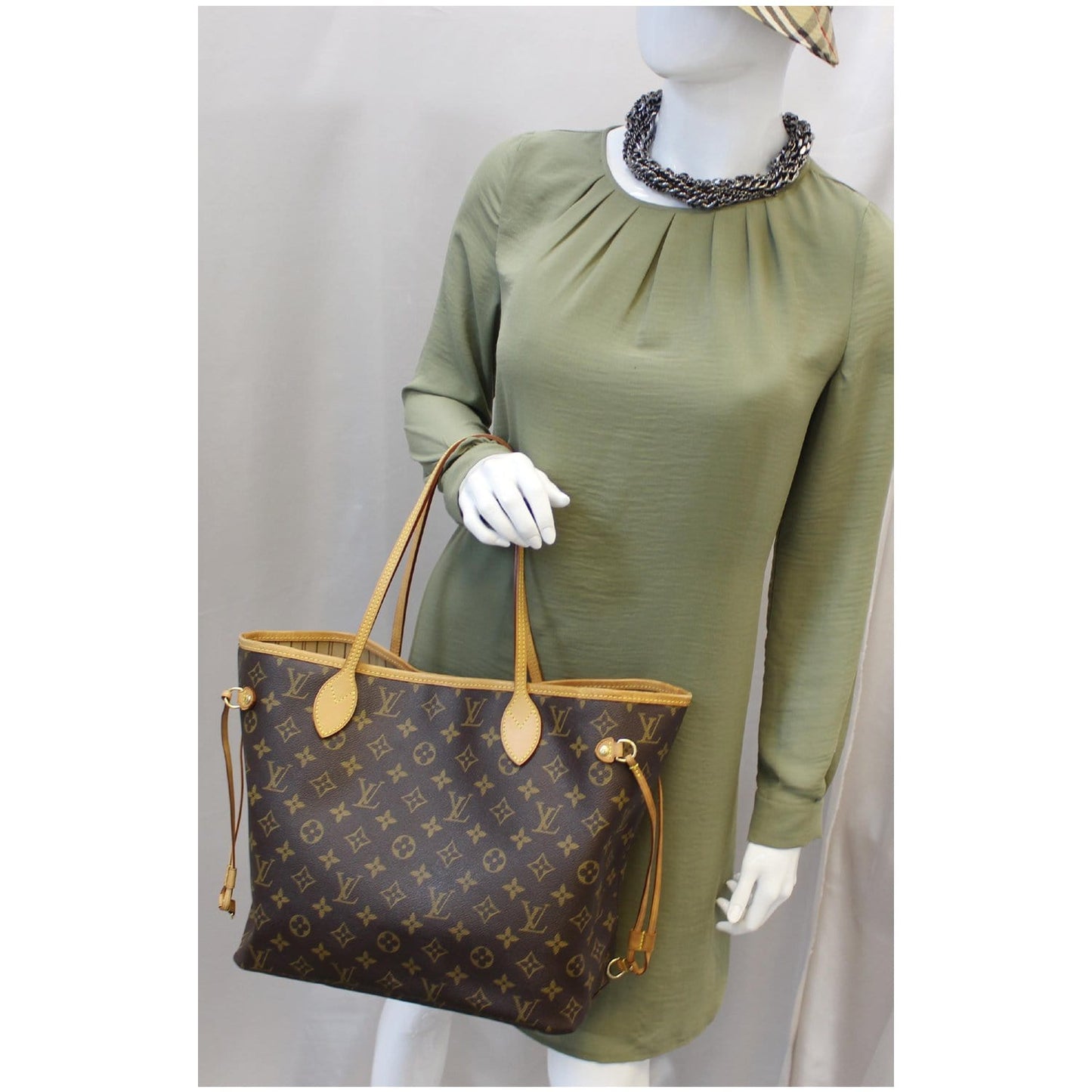 LOUIS VUITTON Neverfull MM Monogram Canvas Tote Shoulder Bag Brown