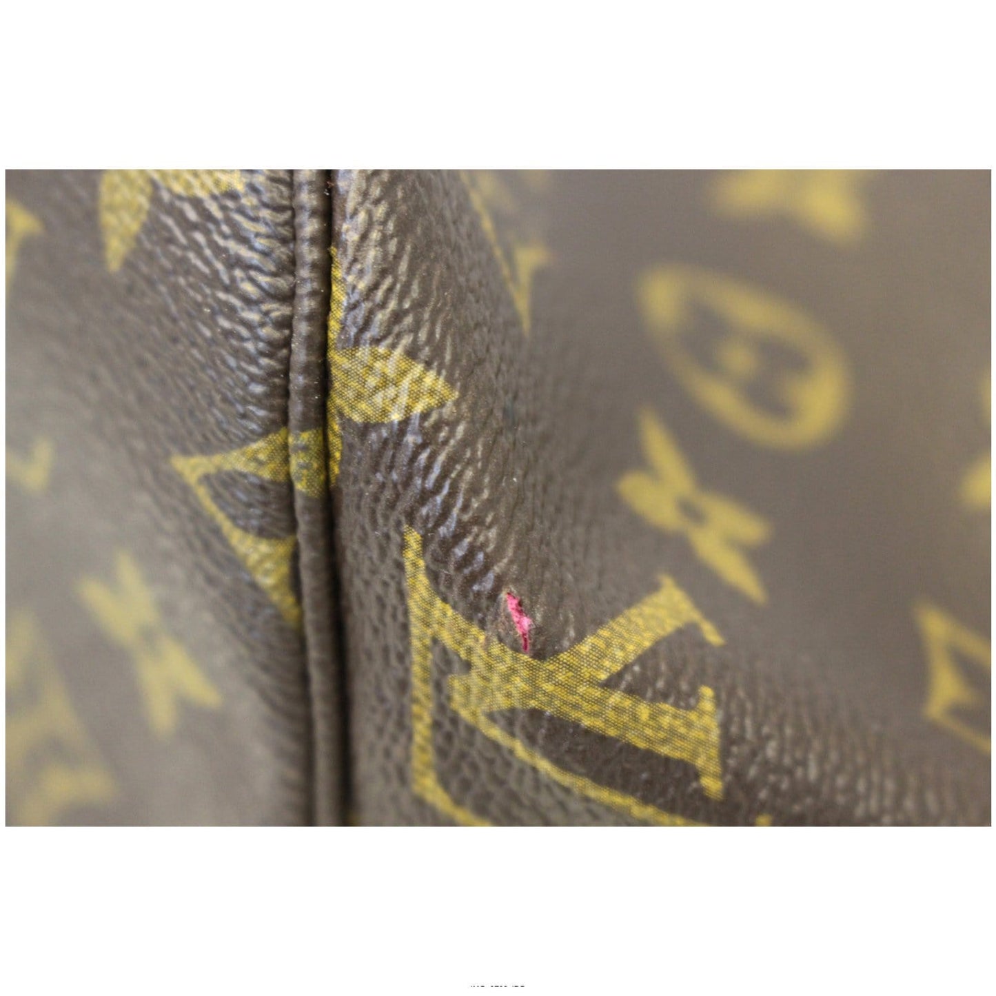 LOUIS VUITTON Neverfull MM Monogram Canvas Tote Bag Fuchsia