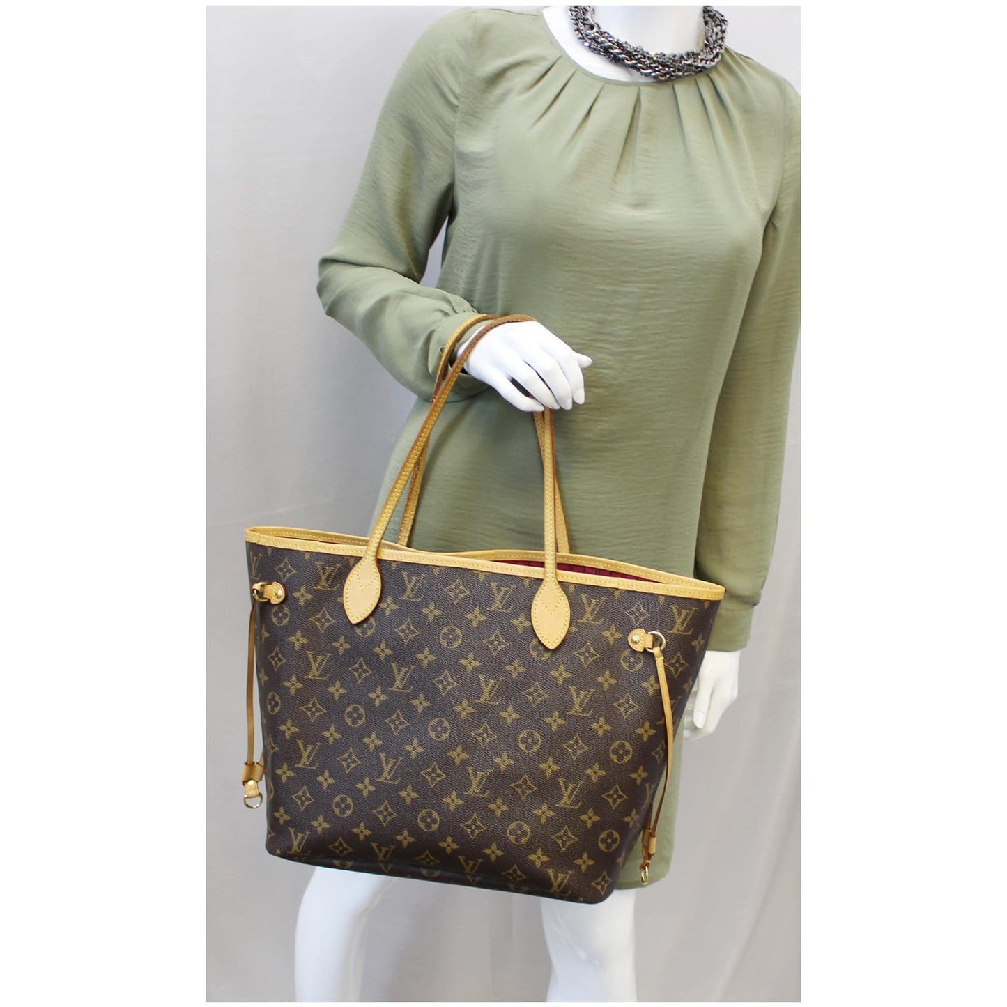 LOUIS VUITTON Neverfull MM Monogram Canvas Tote Shoulder Bag Brown