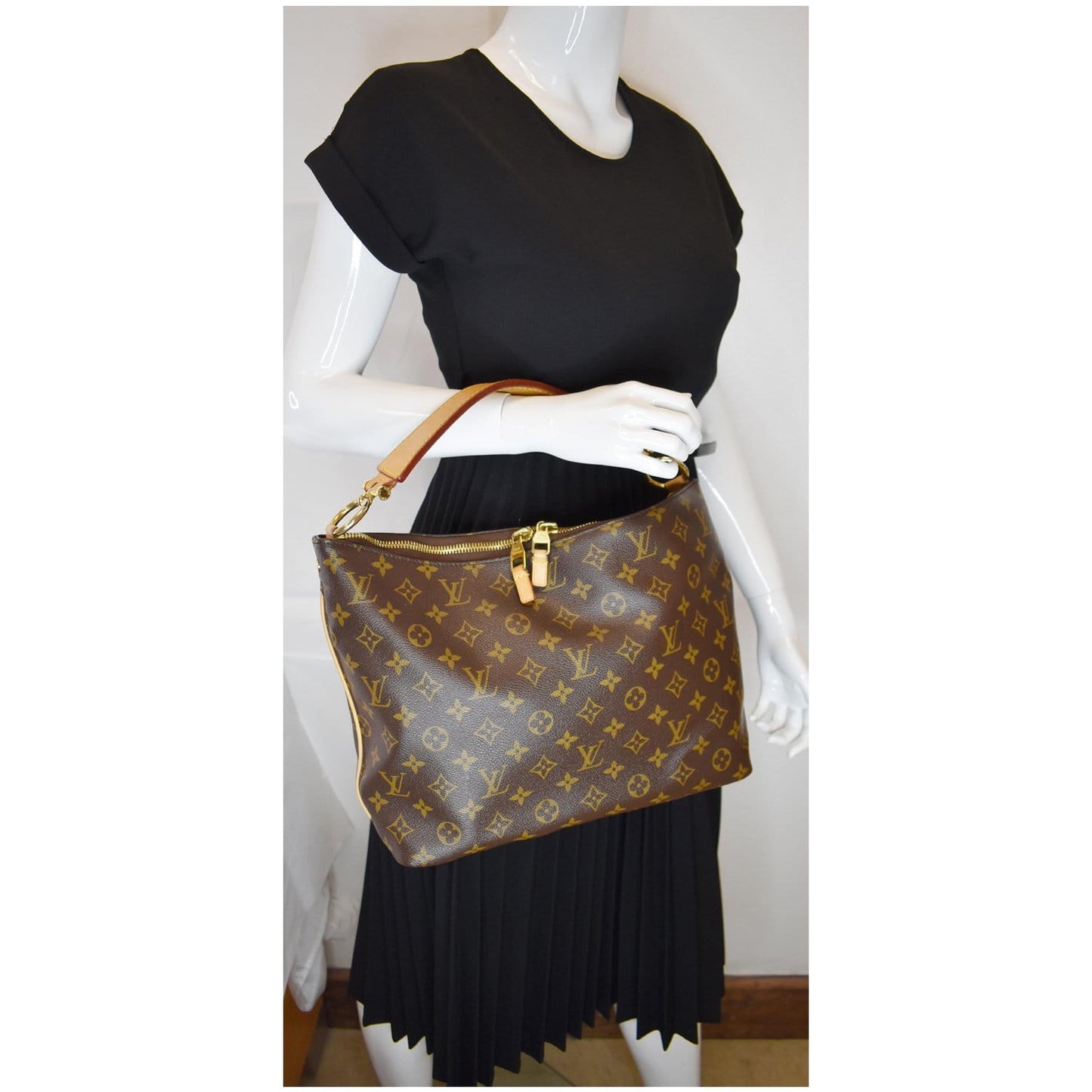 LOUIS VUITTON Sully PM Monogram Canvas Shoulder Bag Brown