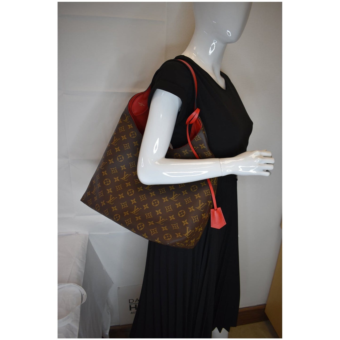 LOUIS VUITTON Flower Monogram Canvas Shoulder Hobo Bag Brown