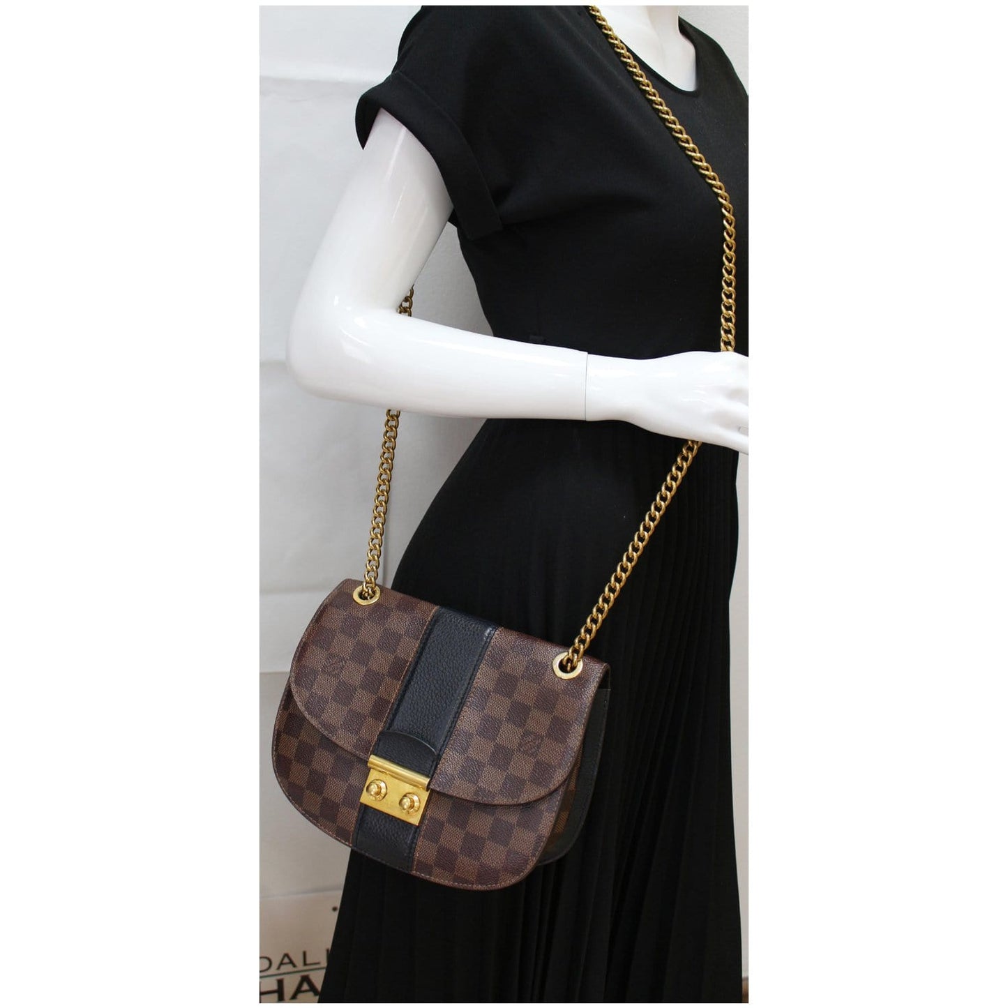 LOUIS VUITTON Wight Damier Ebene Crossbody Bag Black