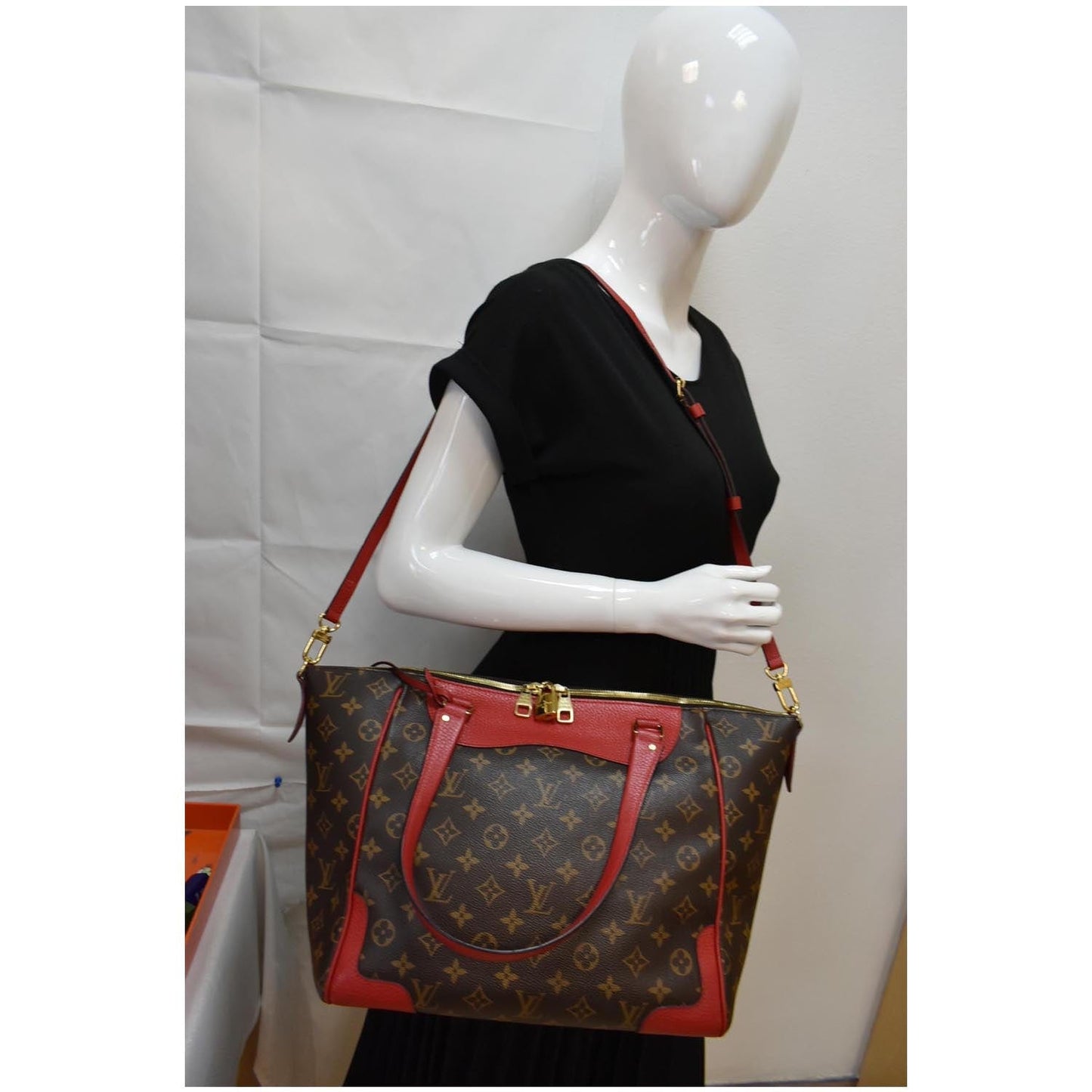 LOUIS VUITTON Estrela NM Monogram Canvas Shoulder Bag Coquelicot