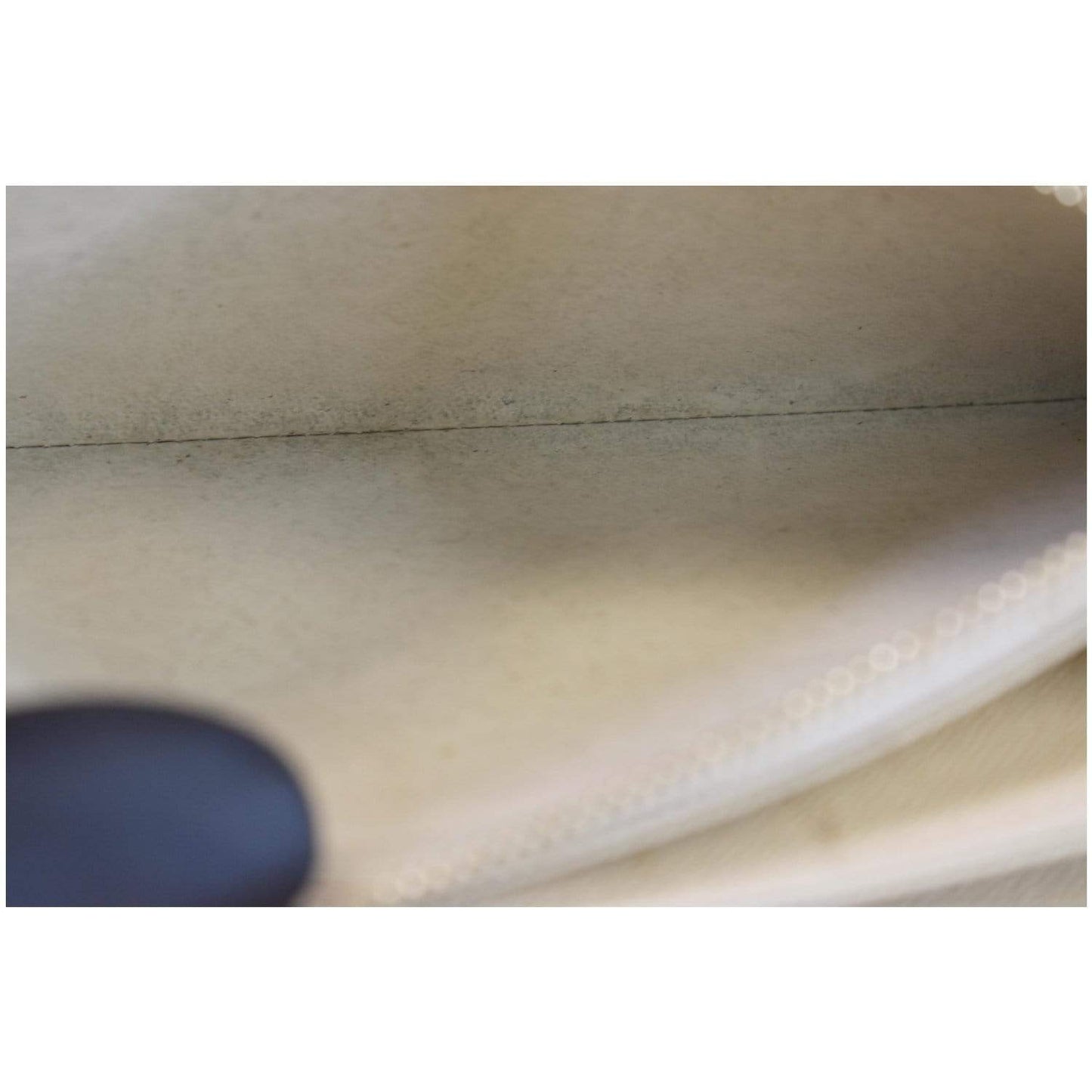 LOUIS VUITTON Damier Azur Zippy Long Wallet White - 20% OFF