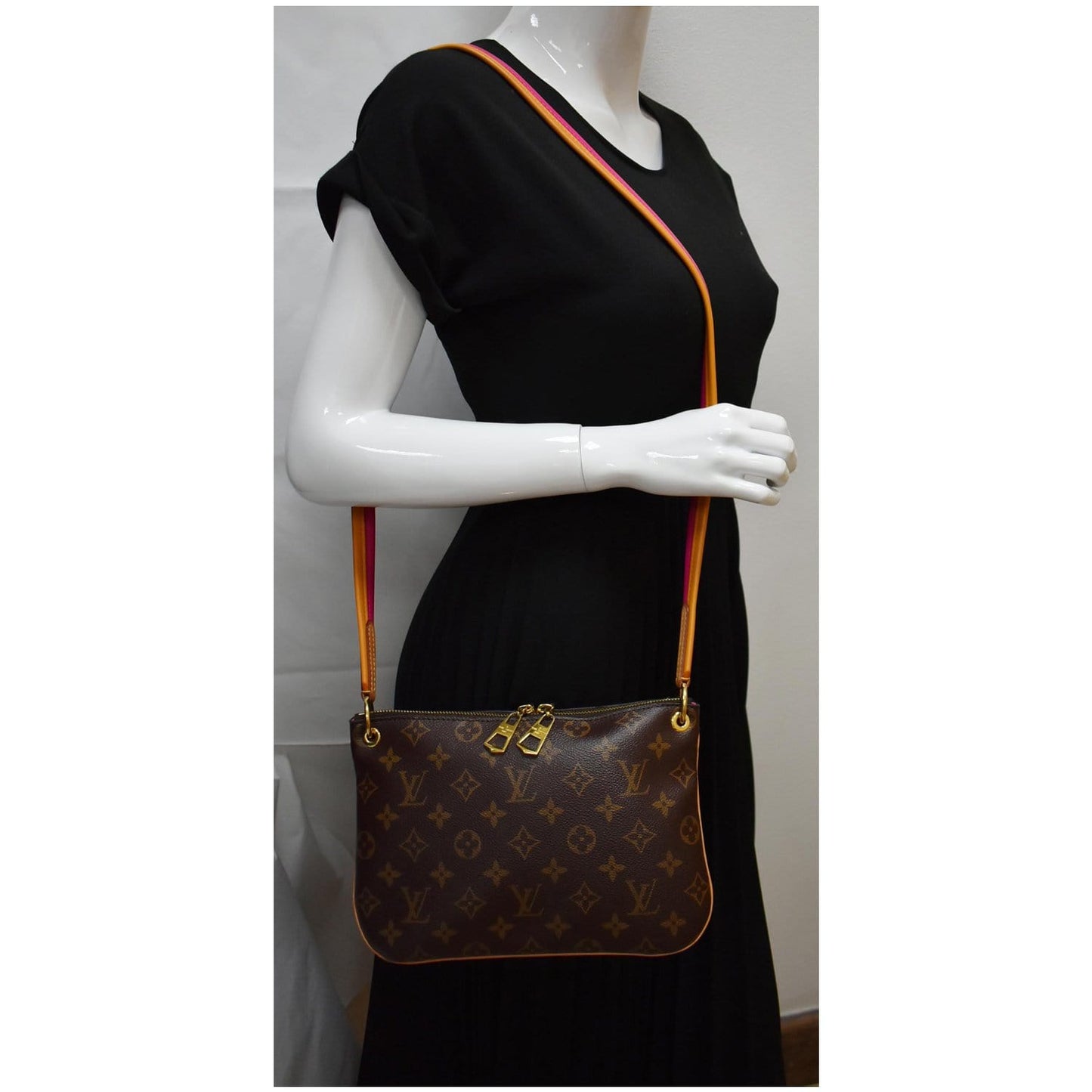 LOUIS VUITTON Lorette Monogram Canvas Shoulder Bag Brown