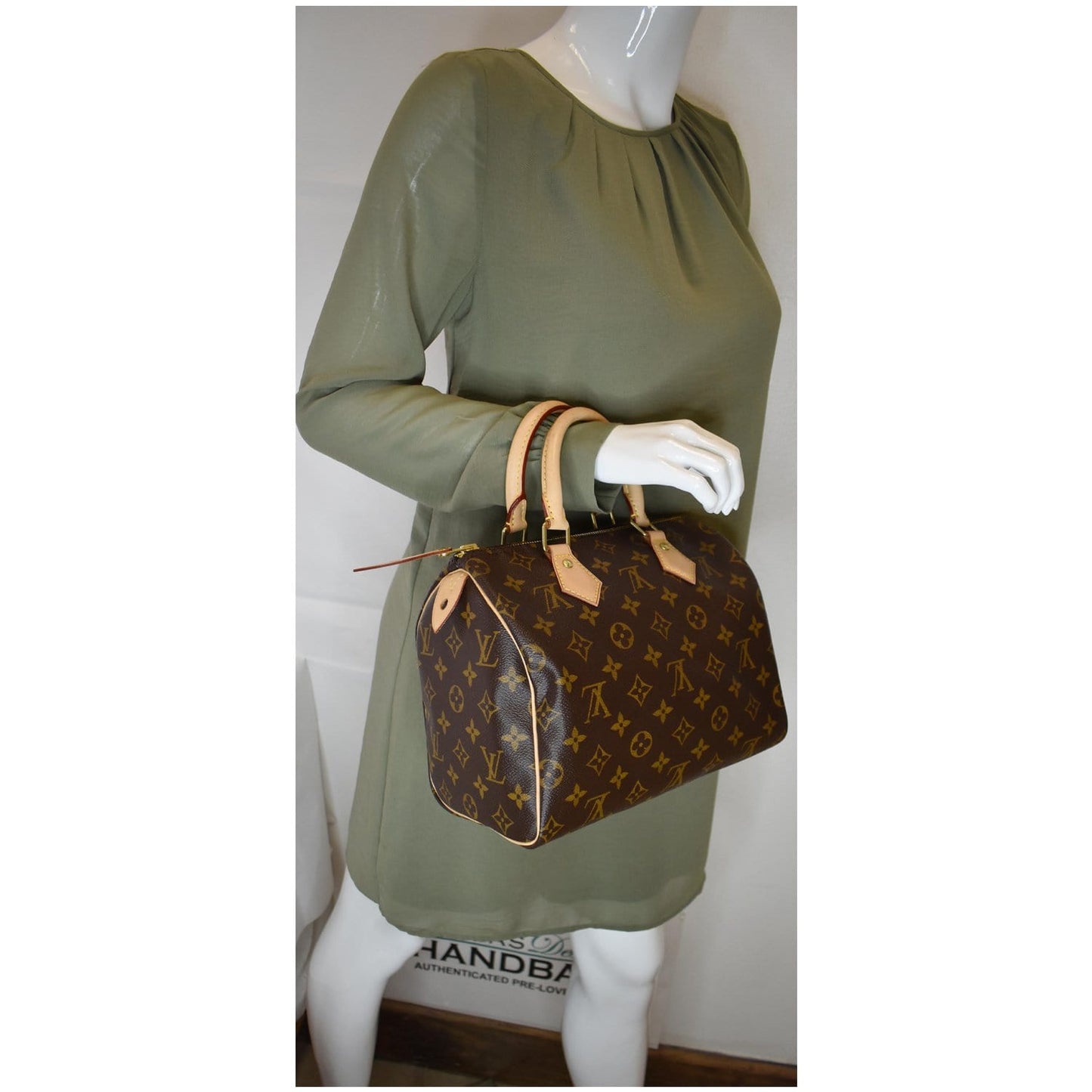 LOUIS VUITTON Speedy 25 Monogram Canvas Shoulder Bag Brown