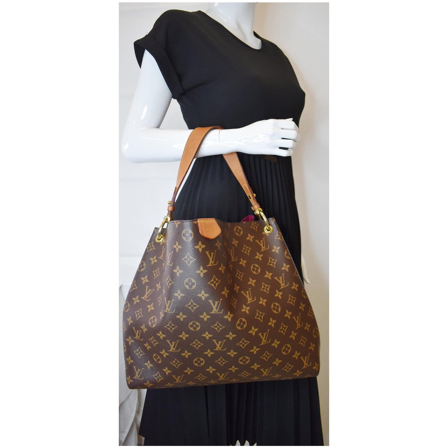 LOUIS VUITTON Graceful MM Monogram Canvas Shoulder Bag Brown