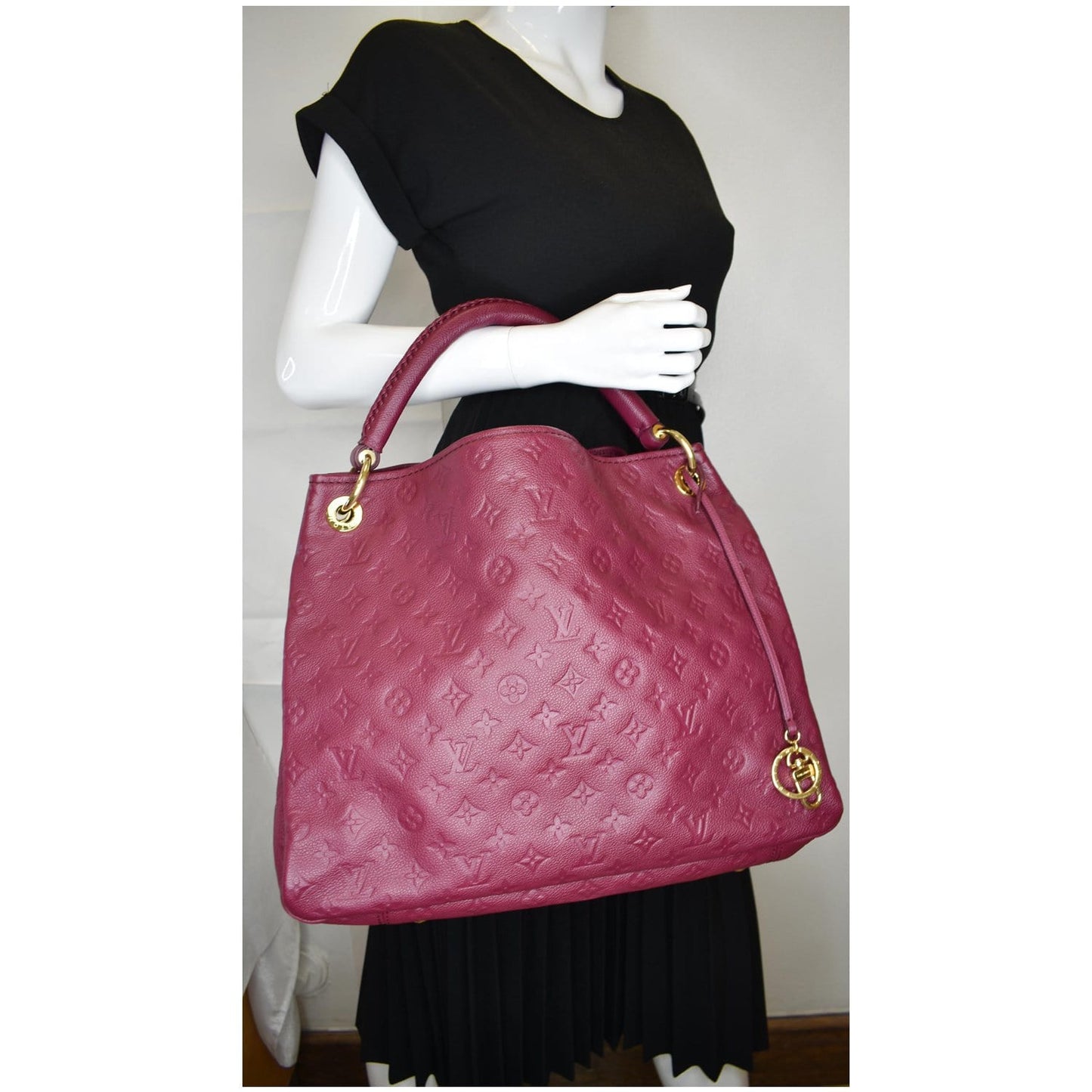 LOUIS VUITTON Artsy MM Empreinte Leather Shoulder Bag Mulberry