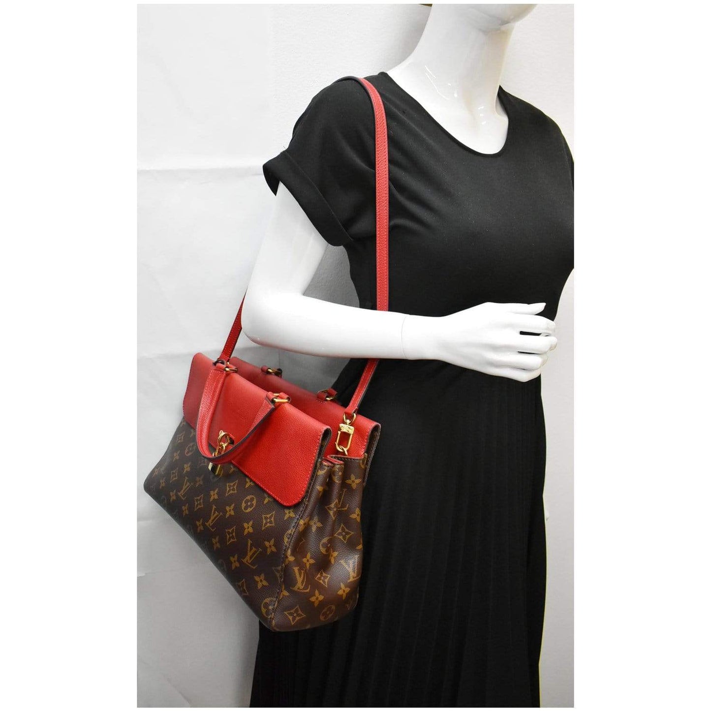 LOUIS VUITTON Venus Monogram Canvas 2way Shoulder Bag Red