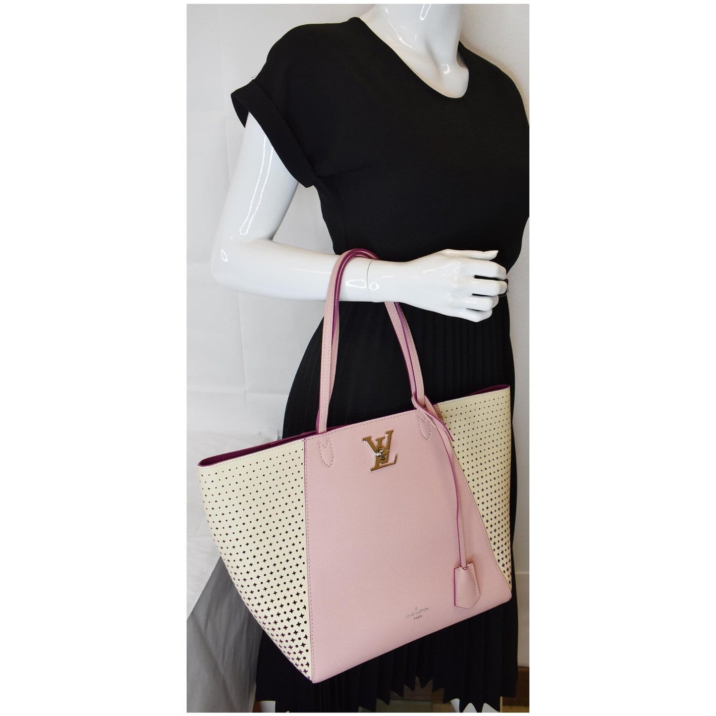 LOUIS VUITTON Lockme Cabas Perforated Leather Shoulder Bag Pink