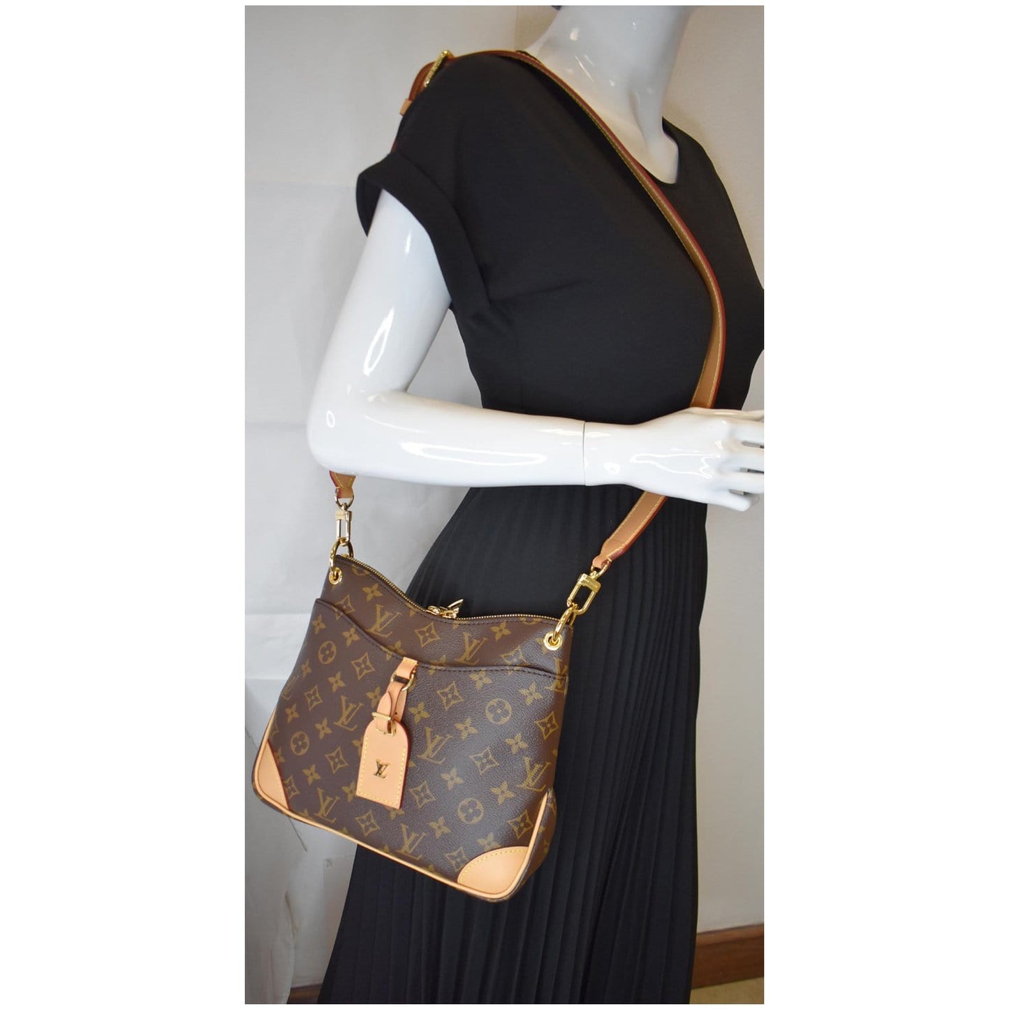 LOUIS VUITTON Odeon PM NM Monogram Canvas Shoulder Bag Natural