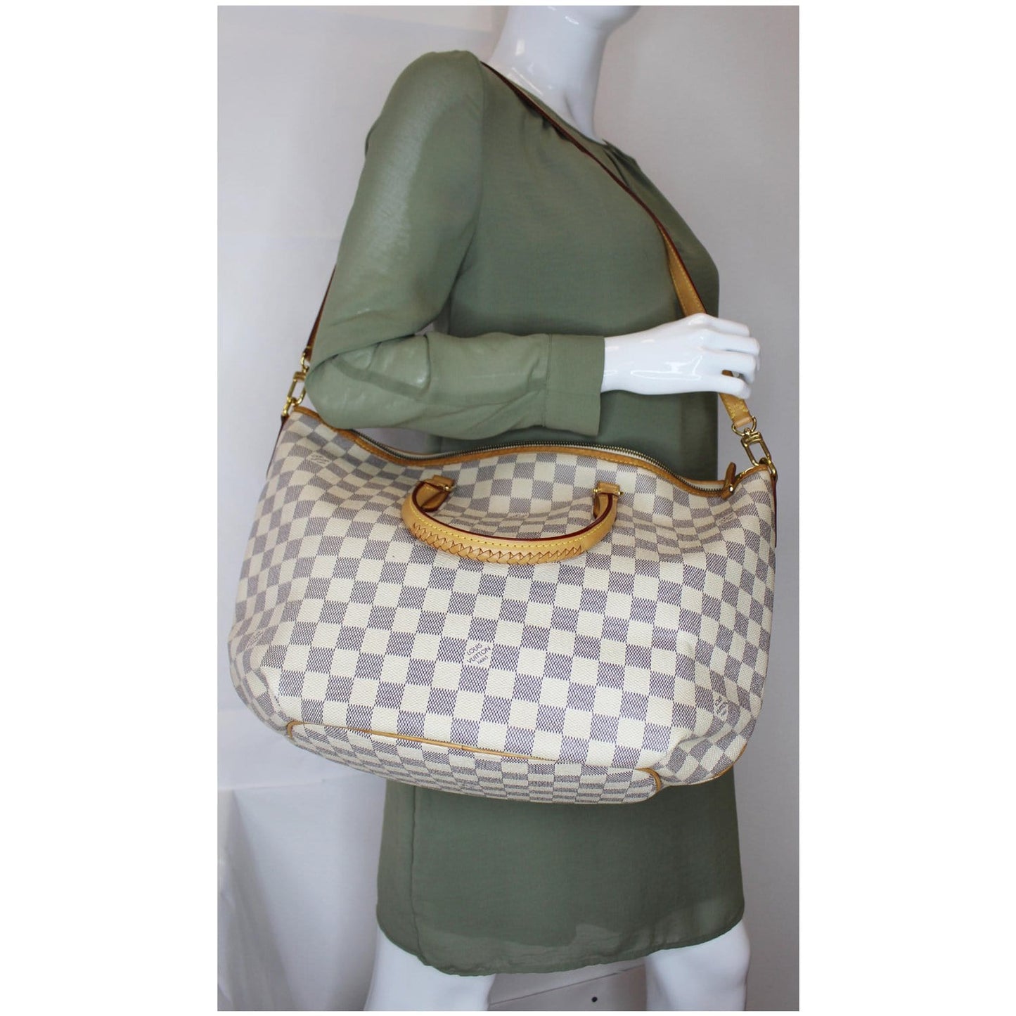 LOUIS VUITTON Riviera MM Dameir Azur Shoulder Bag White