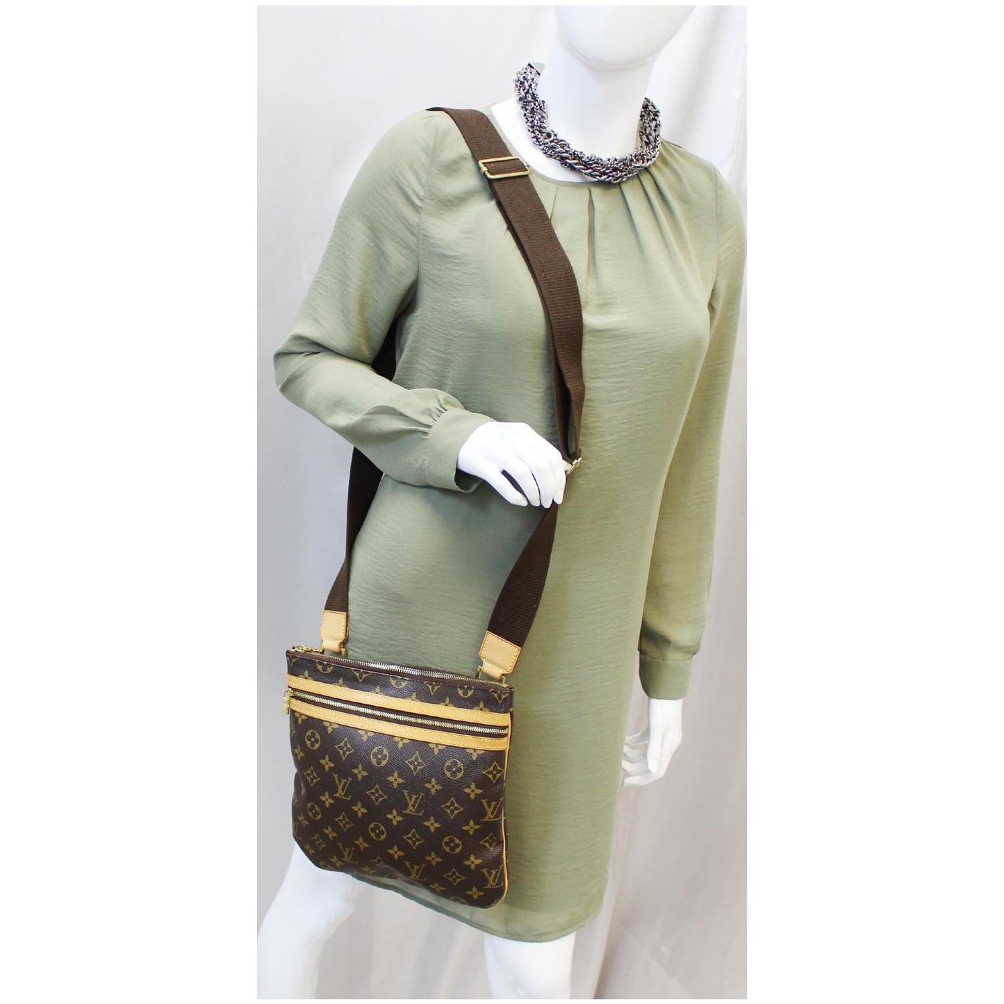 LOUIS VUITTON Pochette Bosphore Monogram Canvas Crossbody Bag Brown