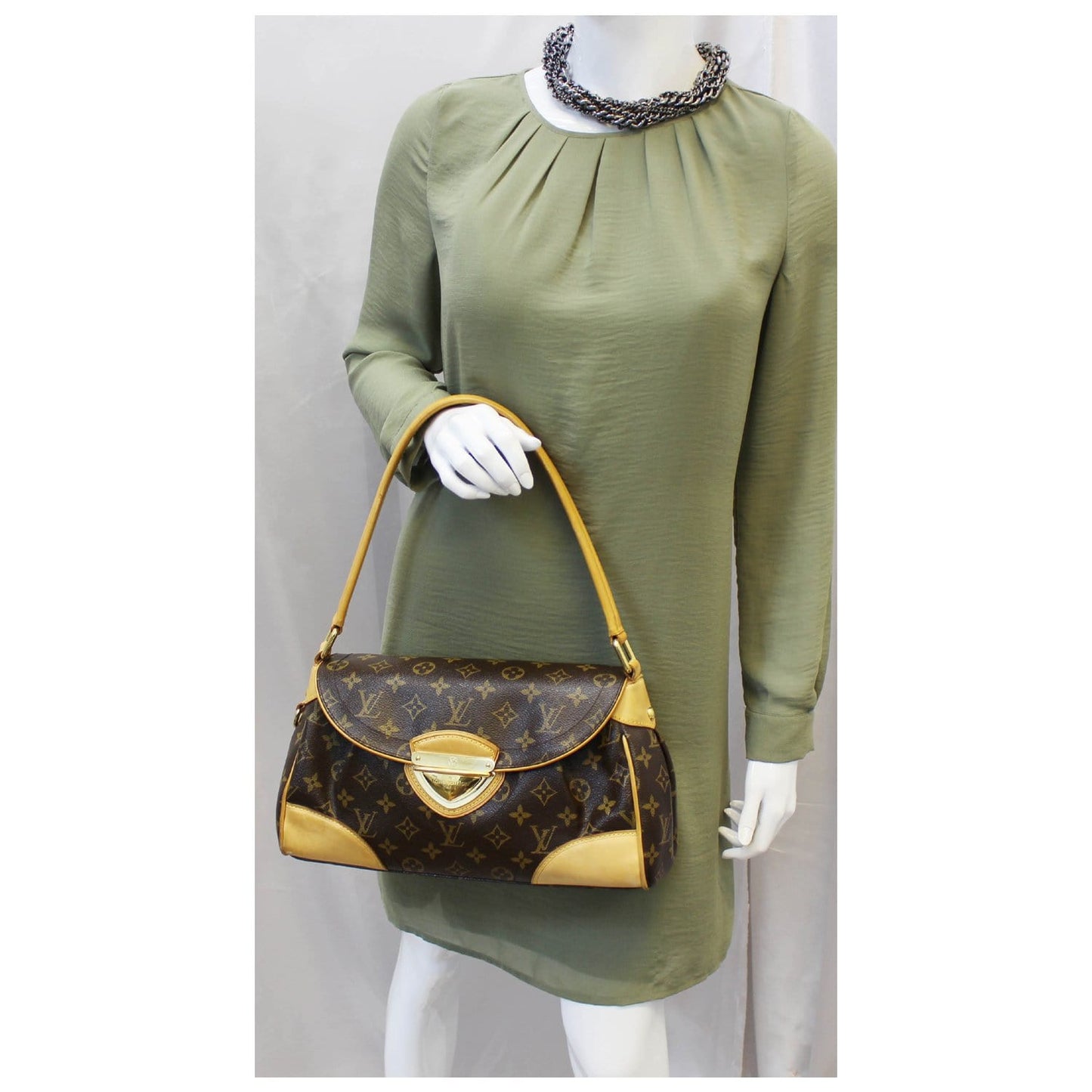 LOUIS VUITTON Beverly MM Monogram Canvas Shoulder Bag