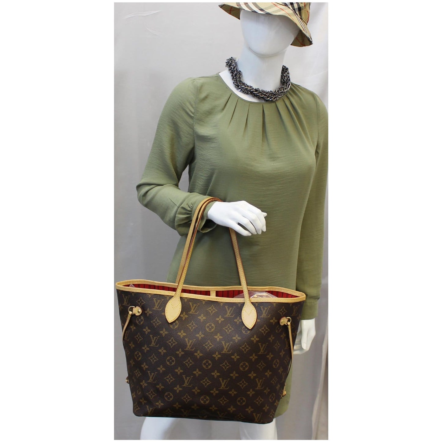 LOUIS VUITTON Neverfull MM Monogram Canvas Tote Bag Brown/Red