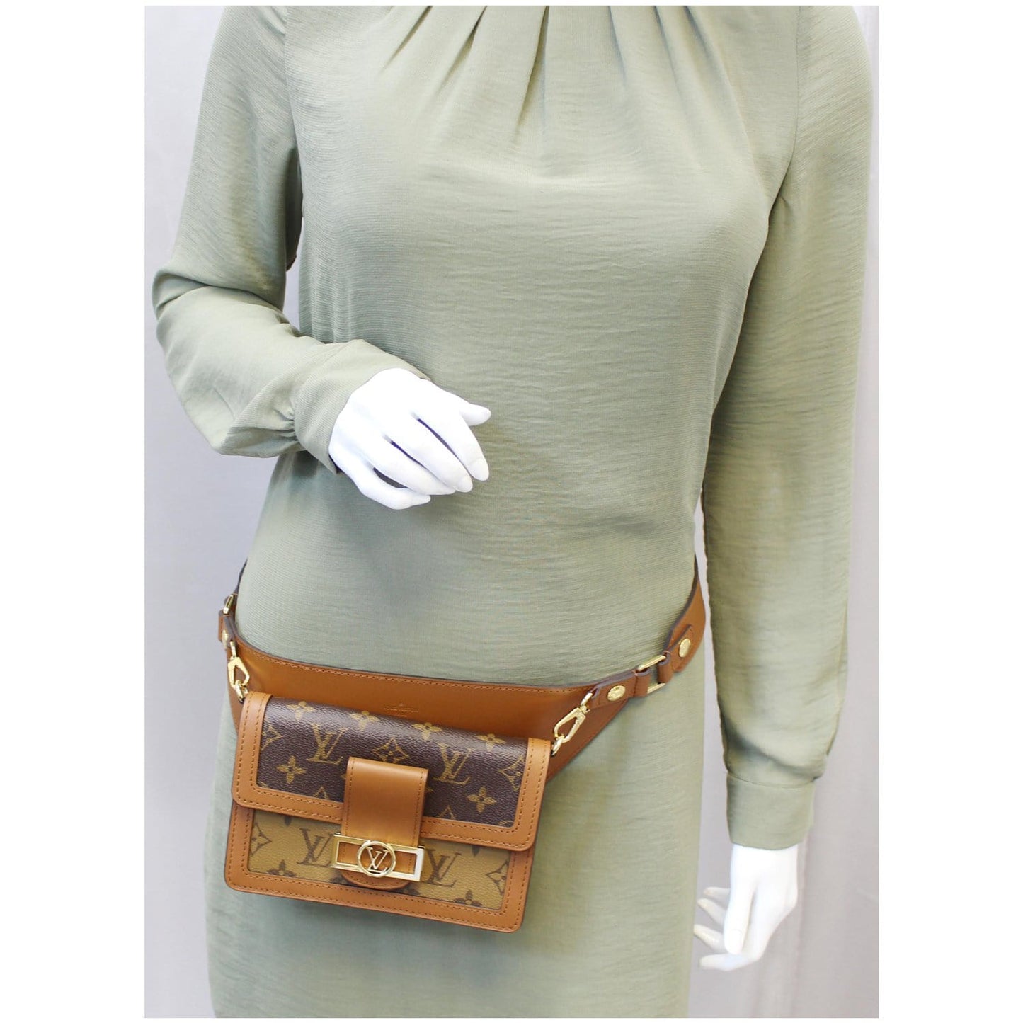 LOUIS VUITTON Dauphine Reverse Monogram Canvas Bumbag Bag Brown