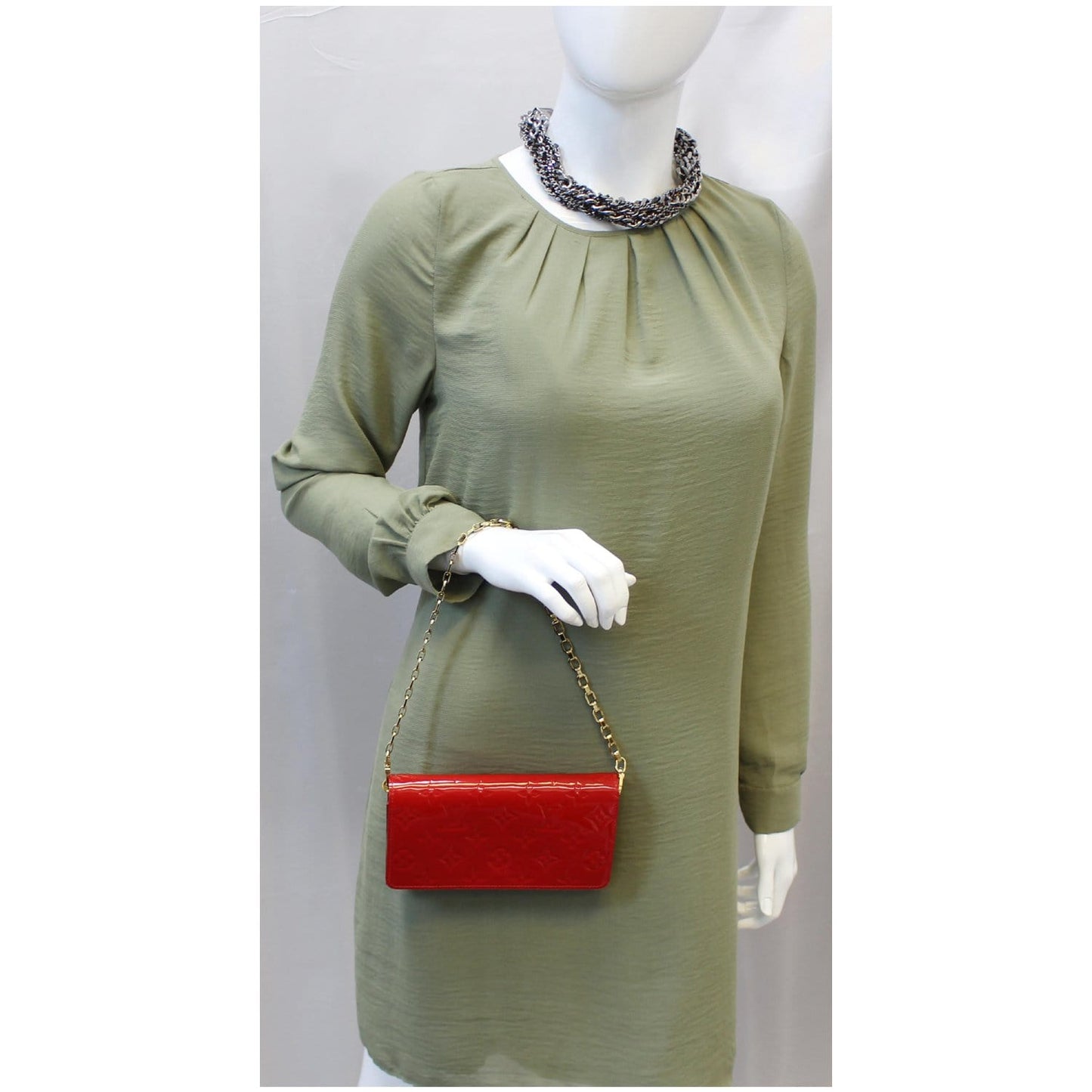 LOUIS VUITTON Sarah Vernis Leather Chain Wallet Red
