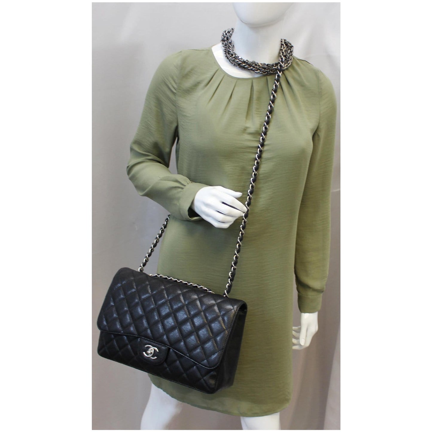 CHANEL Jumbo Classic Single Flap Caviar Leather Shoulder Bag Black