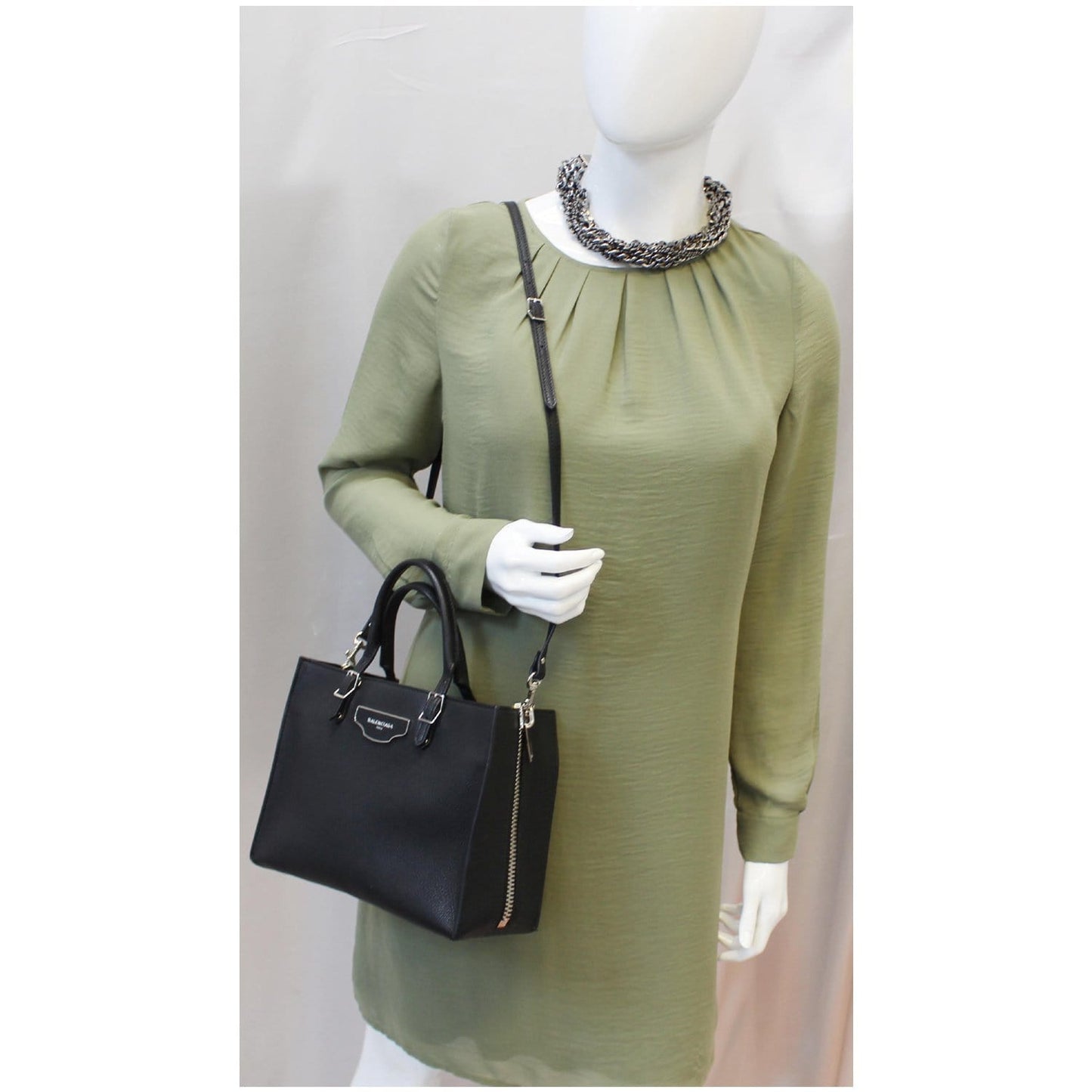 BALENCIAGA Papier A6 Calfskin Zip Around Shoulder Bag Black - 20% OFF