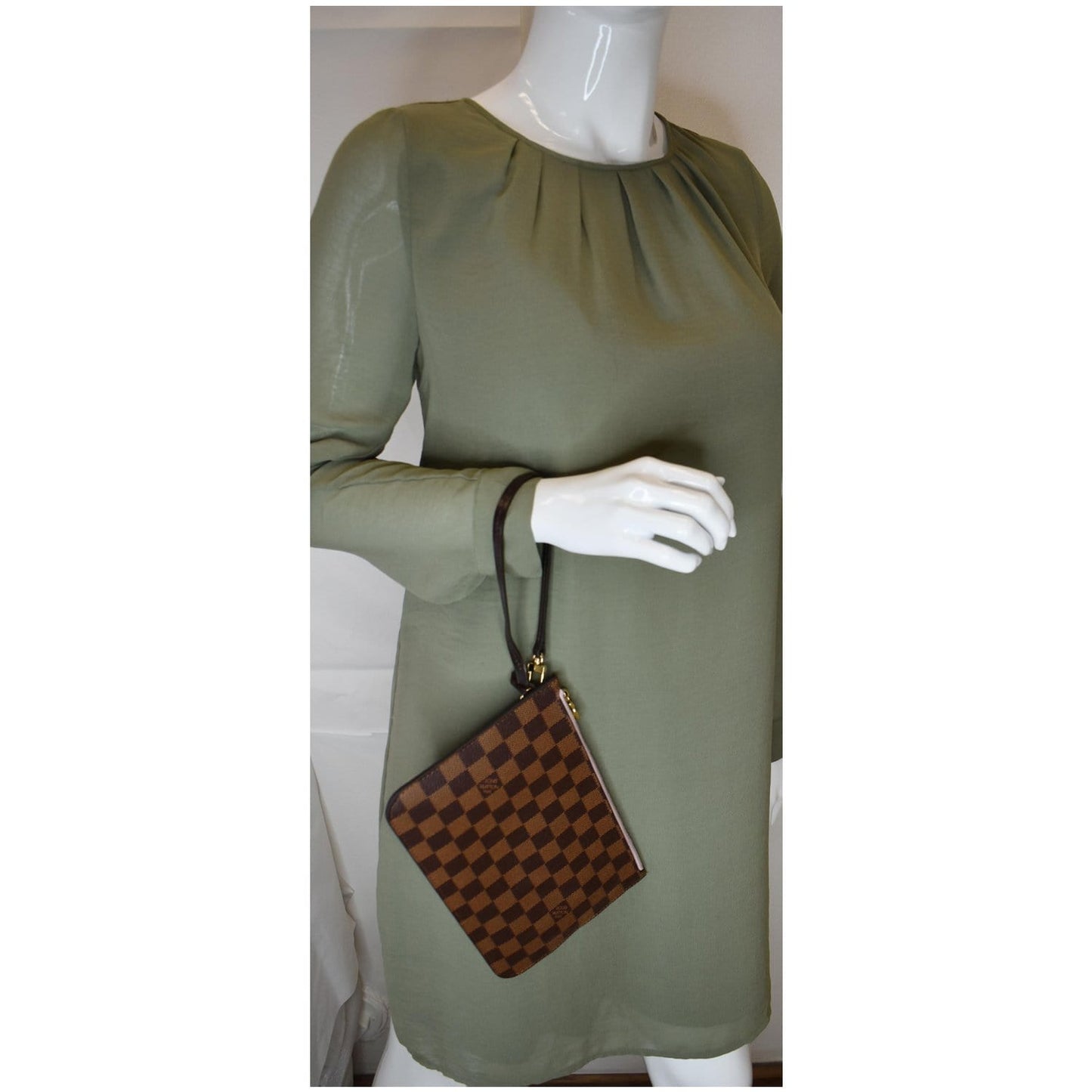 LOUIS VUITTON Pochette Wristlet Pouch Damier Ebene Neverfull MM Brown