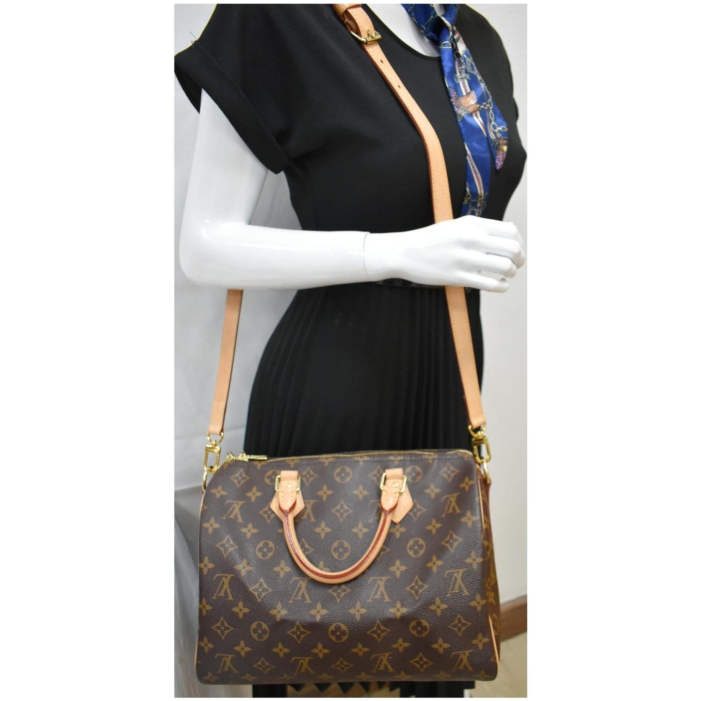 LOUIS VUITTON Speedy 30 Bandouliere Monogram Canvas Shoulder Bag Brown