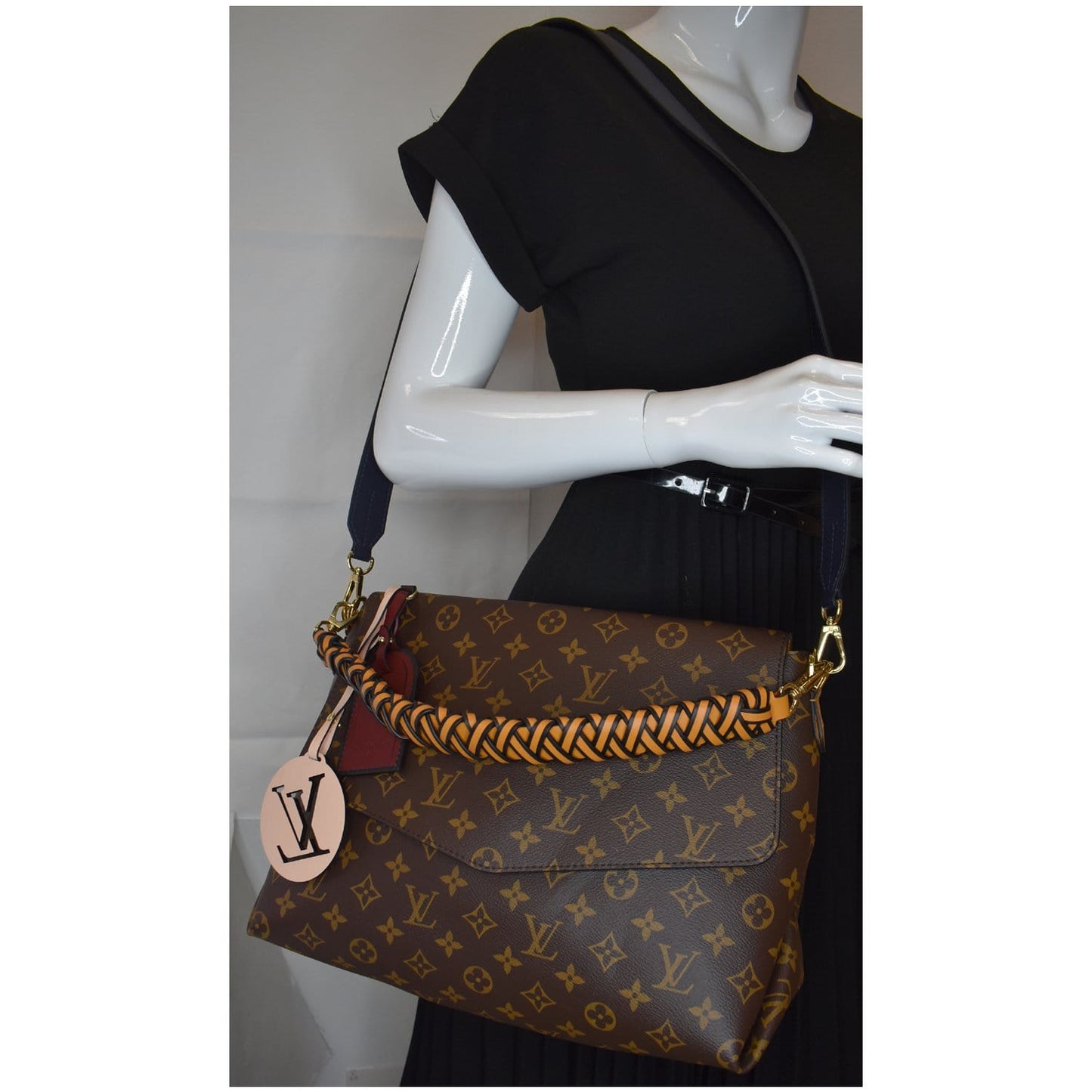 LOUIS VUITTON Beaubourg MM Monogram Canvas Shoulder Bag Brown