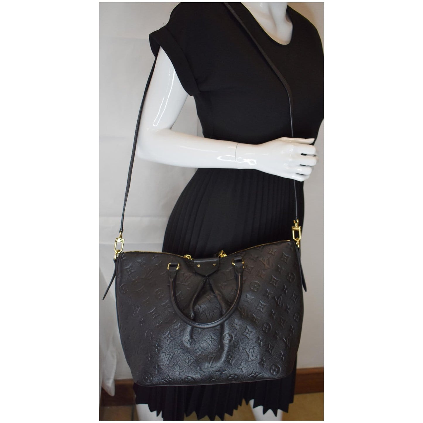LOUIS VUITTON Mazarine MM Monogram Empreinte Shoulder Bag Black