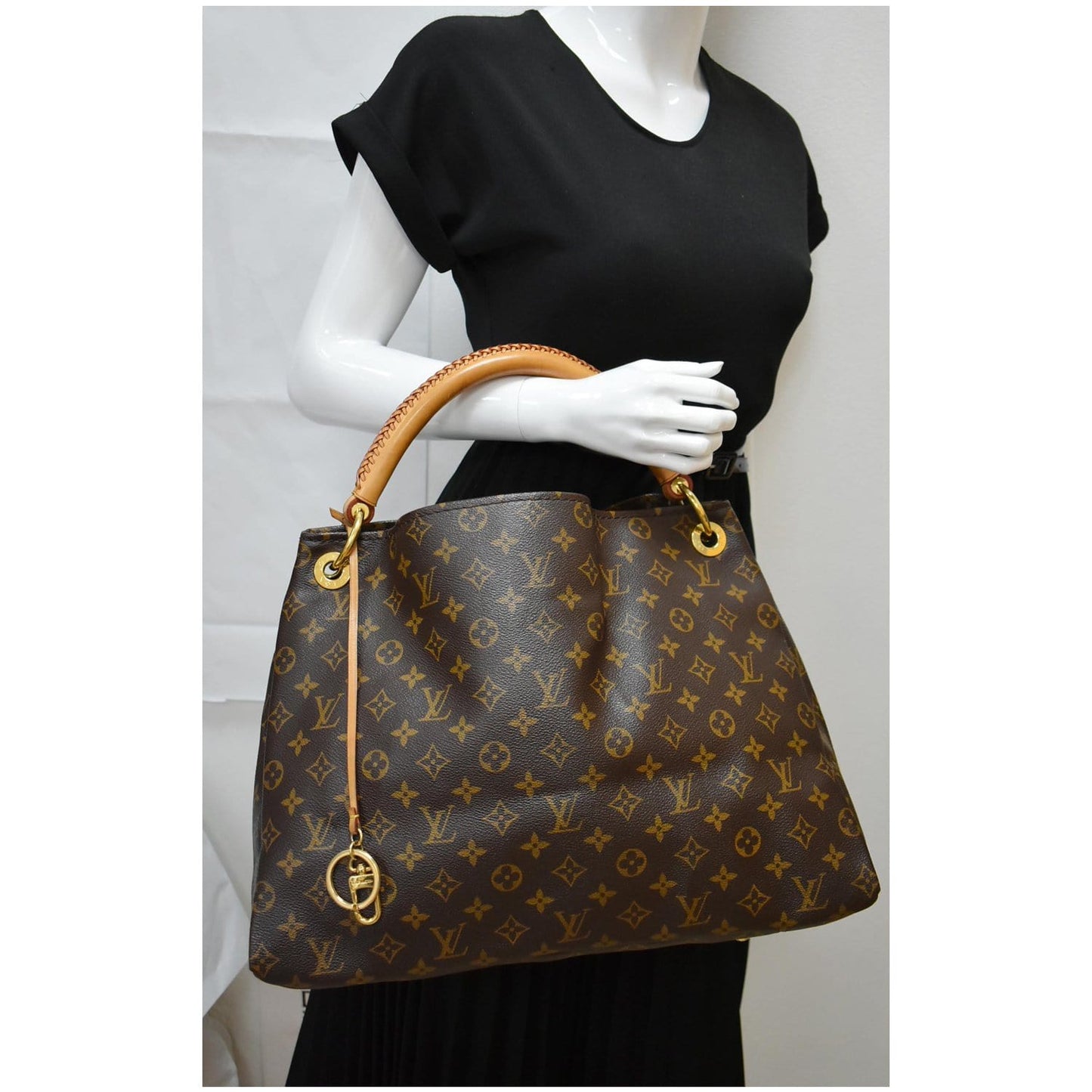 LOUIS VUITTON Artsy MM Monogram Canvas Hobo Bag Brown