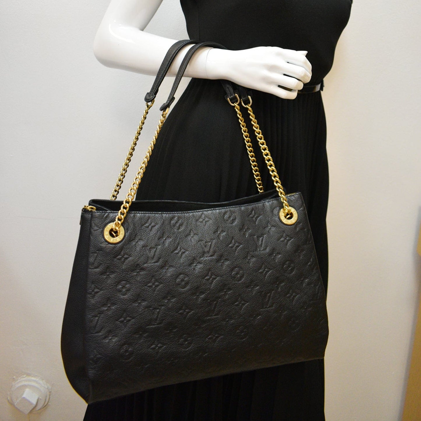 LOUIS VUITTON Surene MM Empreinte Leather Shoulder Bag Black