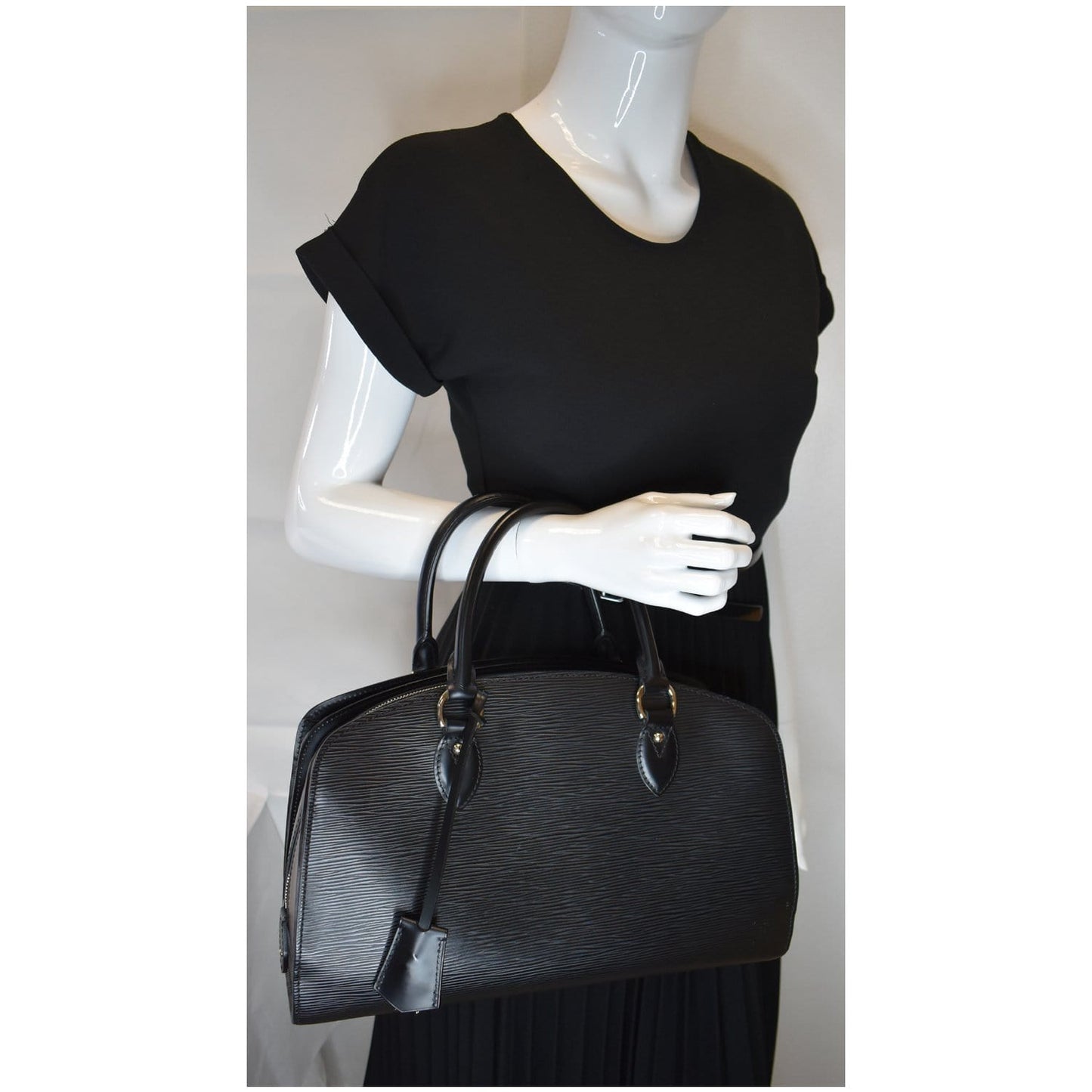 LOUIS VUITTON Pont Neuf PM Epi Leather Satchel Bag Black
